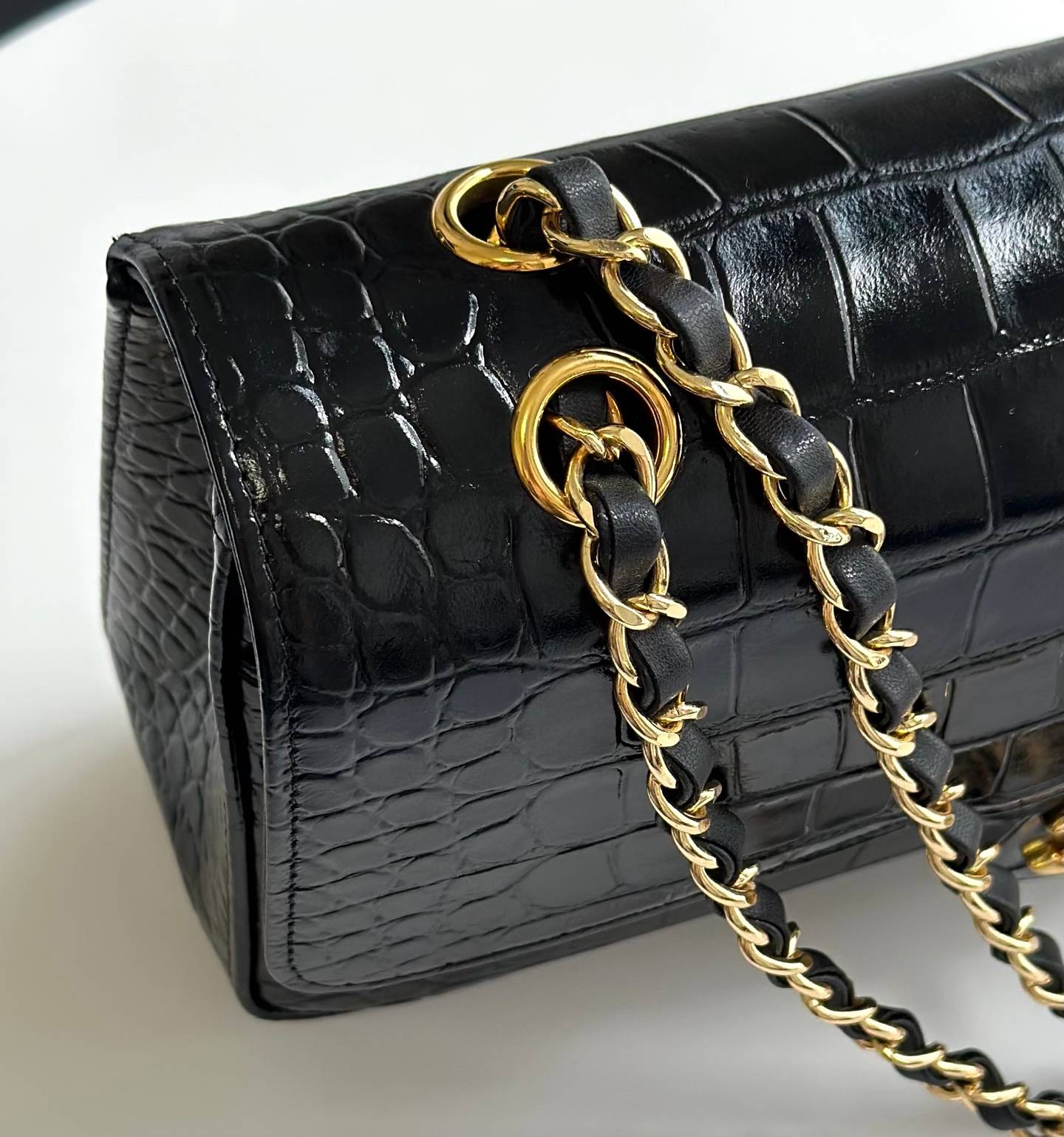 シャネル CHANEL マトラッセ キャビアスキン チェーンショルダーバッグ ブラック ゴールド金具 レディース - 画像 4