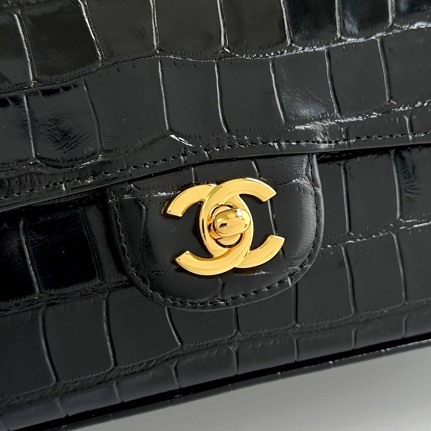 シャネル CHANEL マトラッセ キャビアスキン チェーンショルダーバッグ ブラック ゴールド金具 レディース - 画像 5