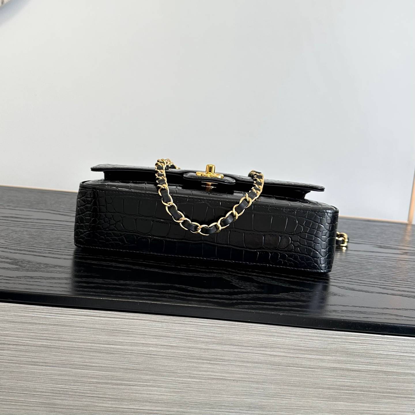 シャネル CHANEL マトラッセ キャビアスキン チェーンショルダーバッグ ブラック ゴールド金具 レディース - 画像 7