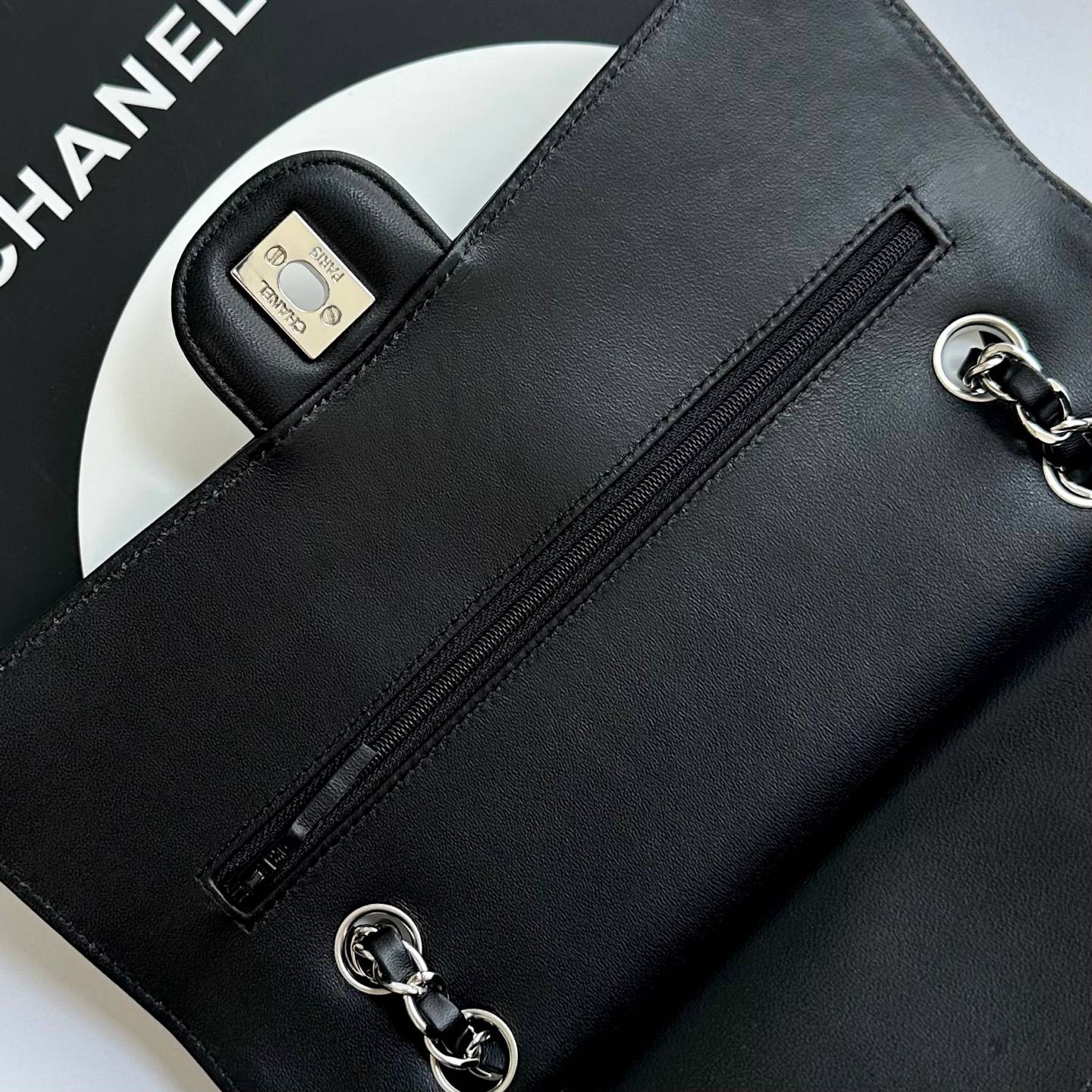 シャネル CHANEL マトラッセ キャビアスキン チェーンショルダーバッグ ブラック ゴールド金具 レディース - 画像 12