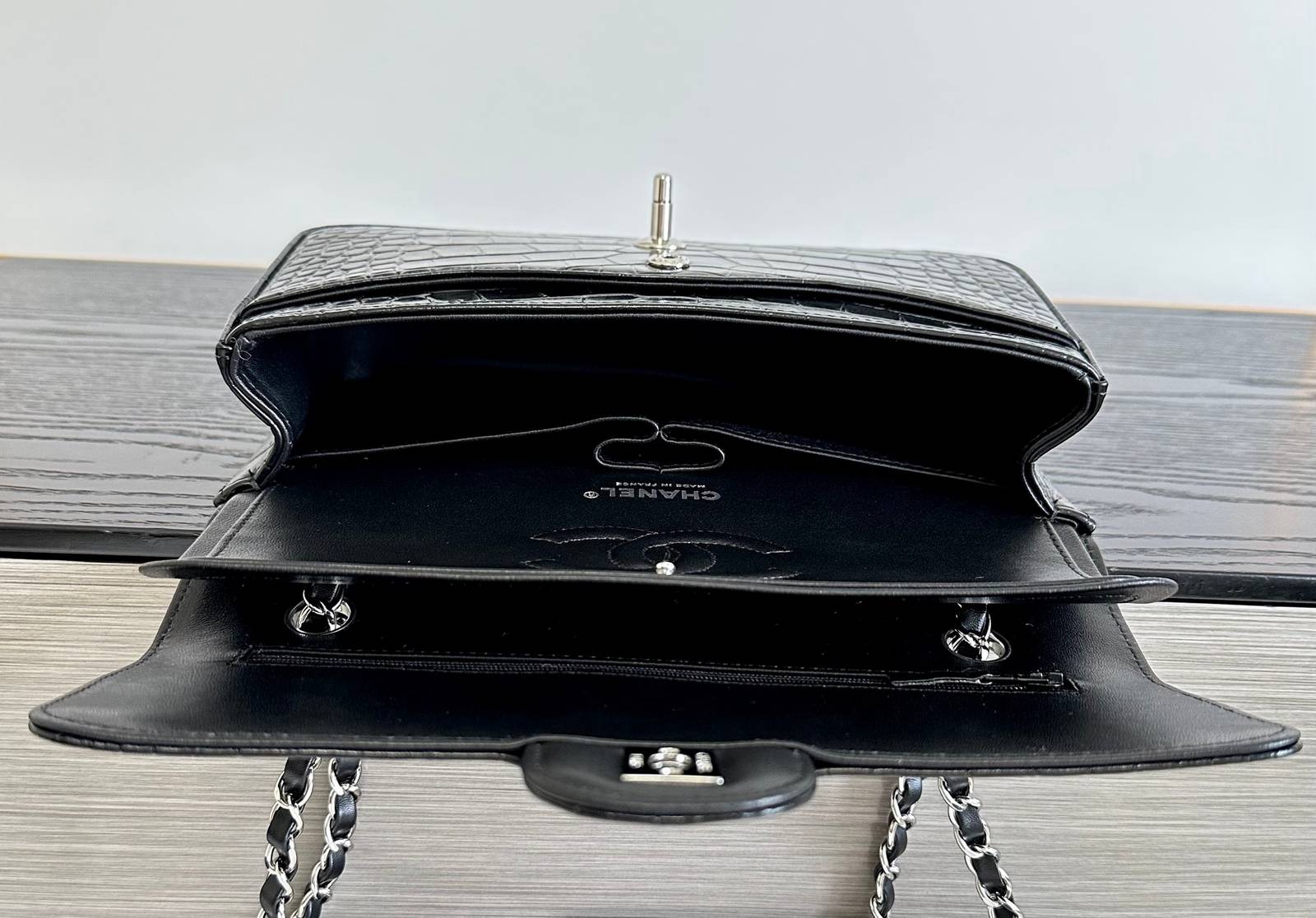 シャネル CHANEL マトラッセ キャビアスキン チェーンショルダーバッグ ブラック ゴールド金具 レディース - 画像 15