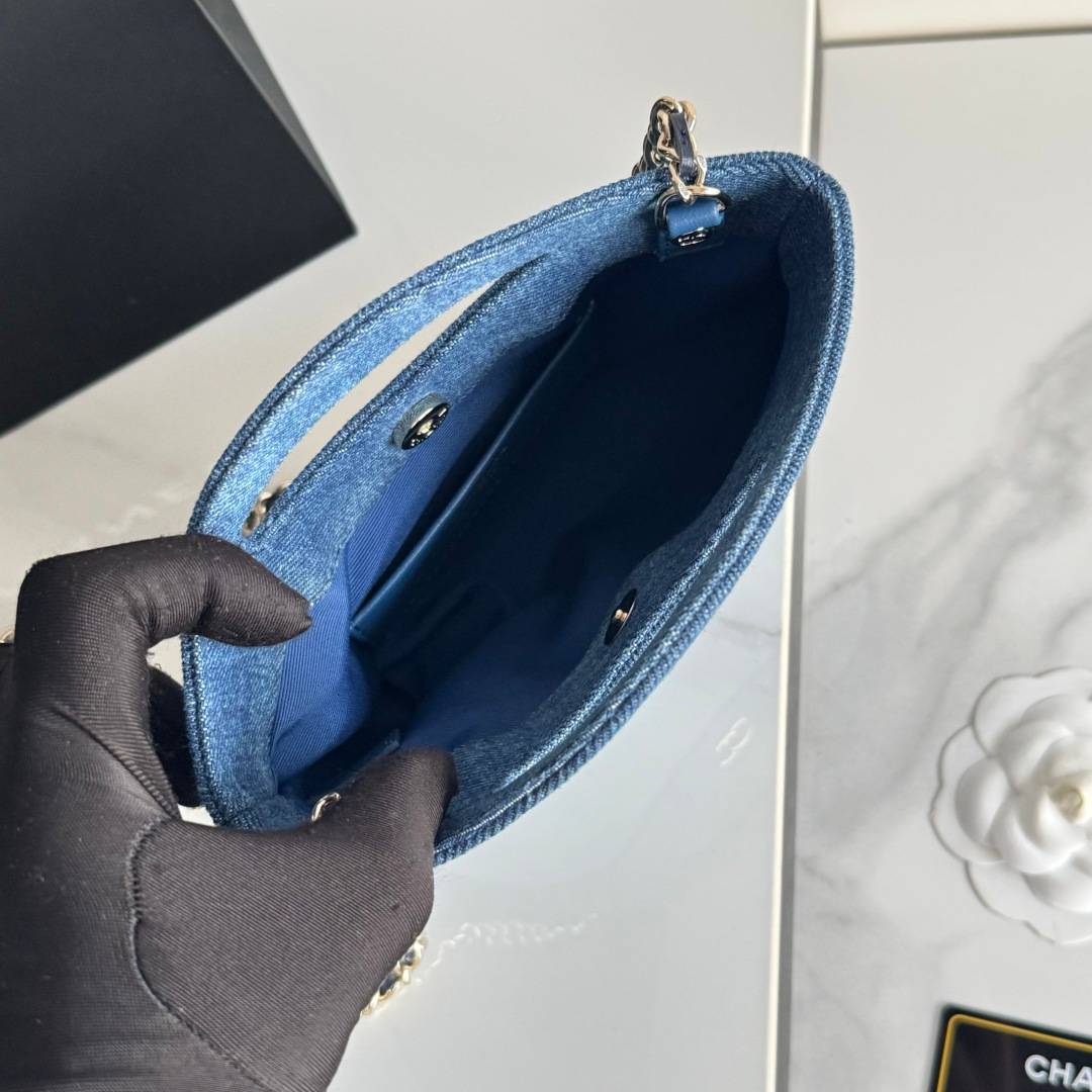 シャネル CHANEL デニム チェーンショルダーバッグ ミニバッグ ブルー マルチカラー ゴールド金具 - 画像 3