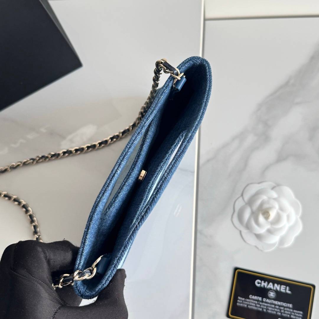 シャネル CHANEL デニム チェーンショルダーバッグ ミニバッグ ブルー マルチカラー ゴールド金具 - 画像 4