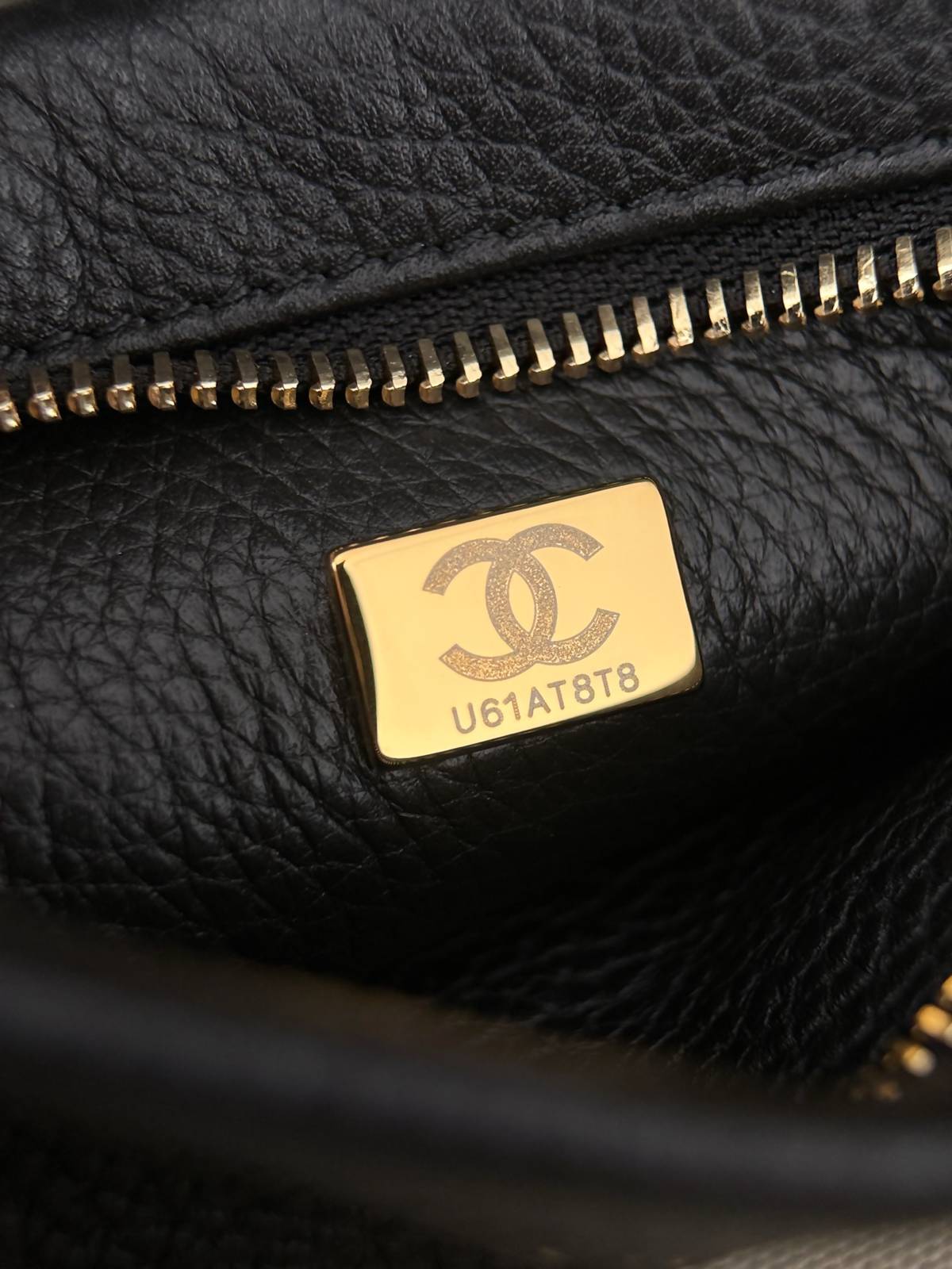シャネル CHANEL マトラッセ チェーンショルダーバッグ ブラック ベージュ ミュートカラー ゴールド金具 ターンロ - 画像 12