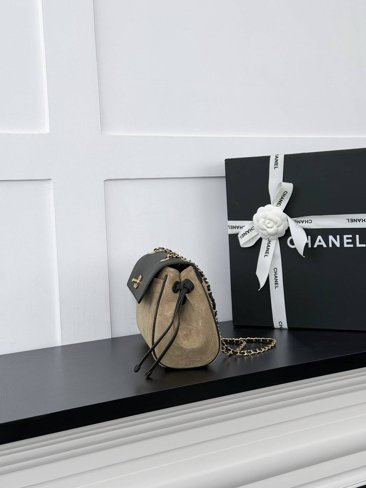 シャネル CHANEL マトラッセ チェーンショルダーバッグ ブラック ベージュ ミュートカラー ゴールド金具 ターンロ - 画像 19