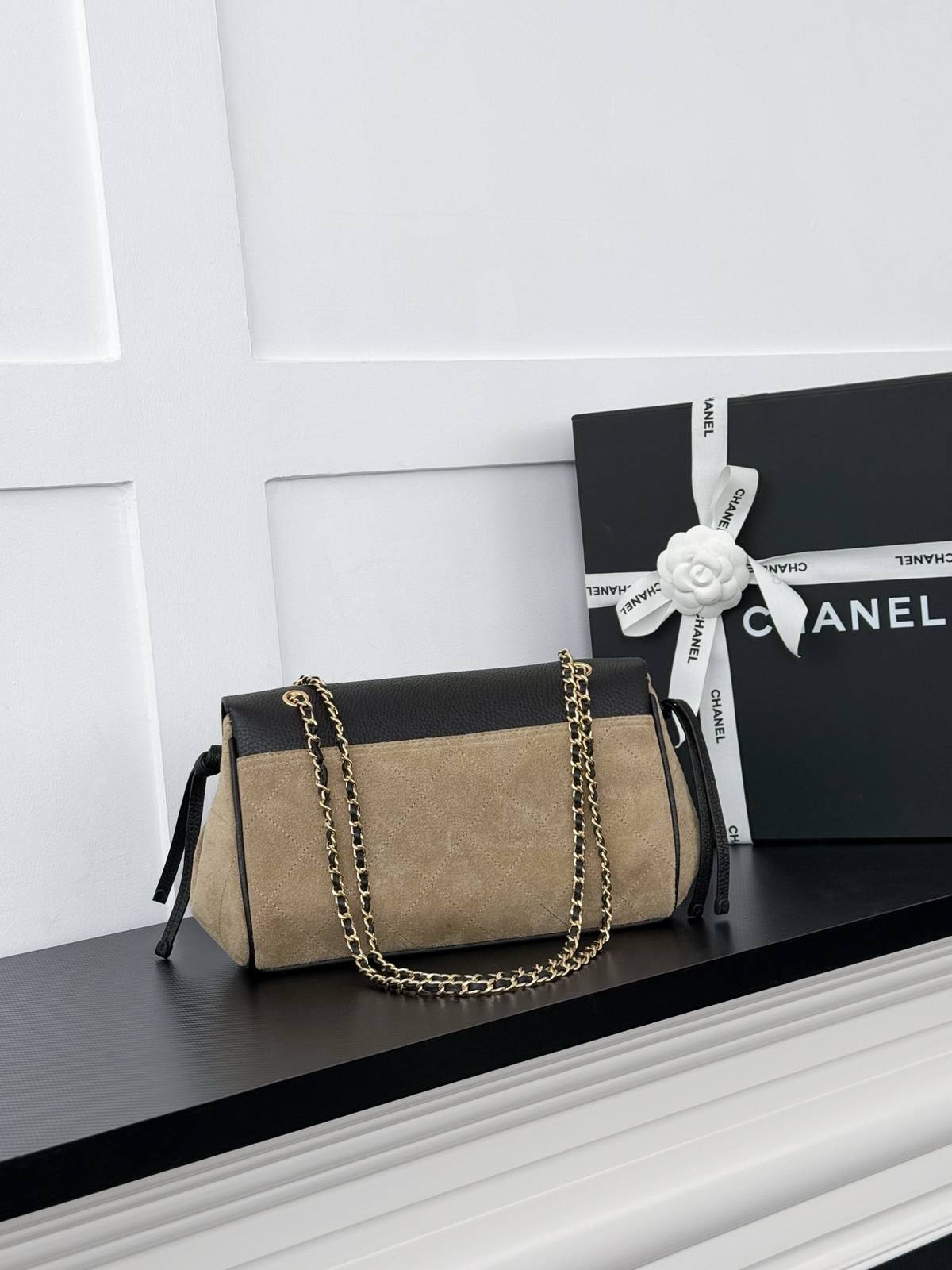 シャネル CHANEL マトラッセ チェーンショルダーバッグ ブラック ベージュ ミュートカラー ゴールド金具 ターンロ - 画像 20