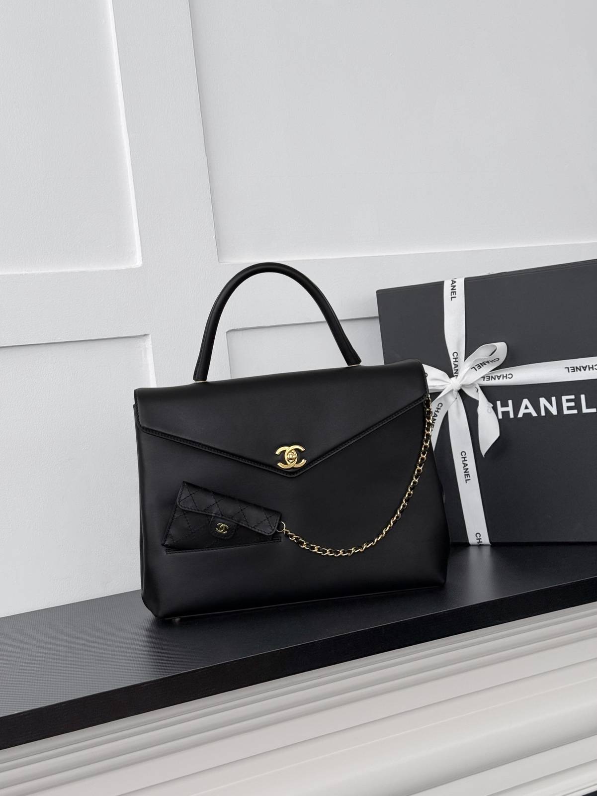 シャネル CHANEL マトラッセ フラップバッグ ブラック ゴールド金具 レザー編み込みチェーン 2WAY ハンドバッ