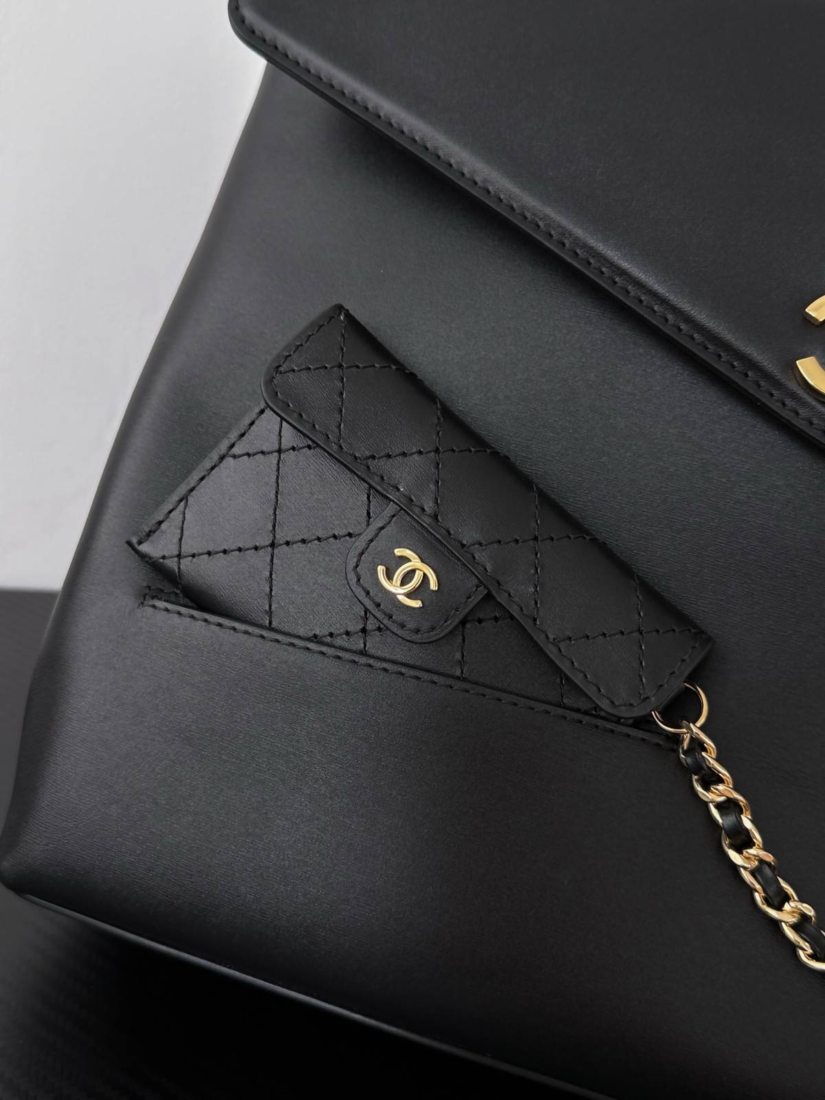 シャネル CHANEL マトラッセ フラップバッグ ブラック ゴールド金具 レザー編み込みチェーン 2WAY ハンドバッ - 画像 7