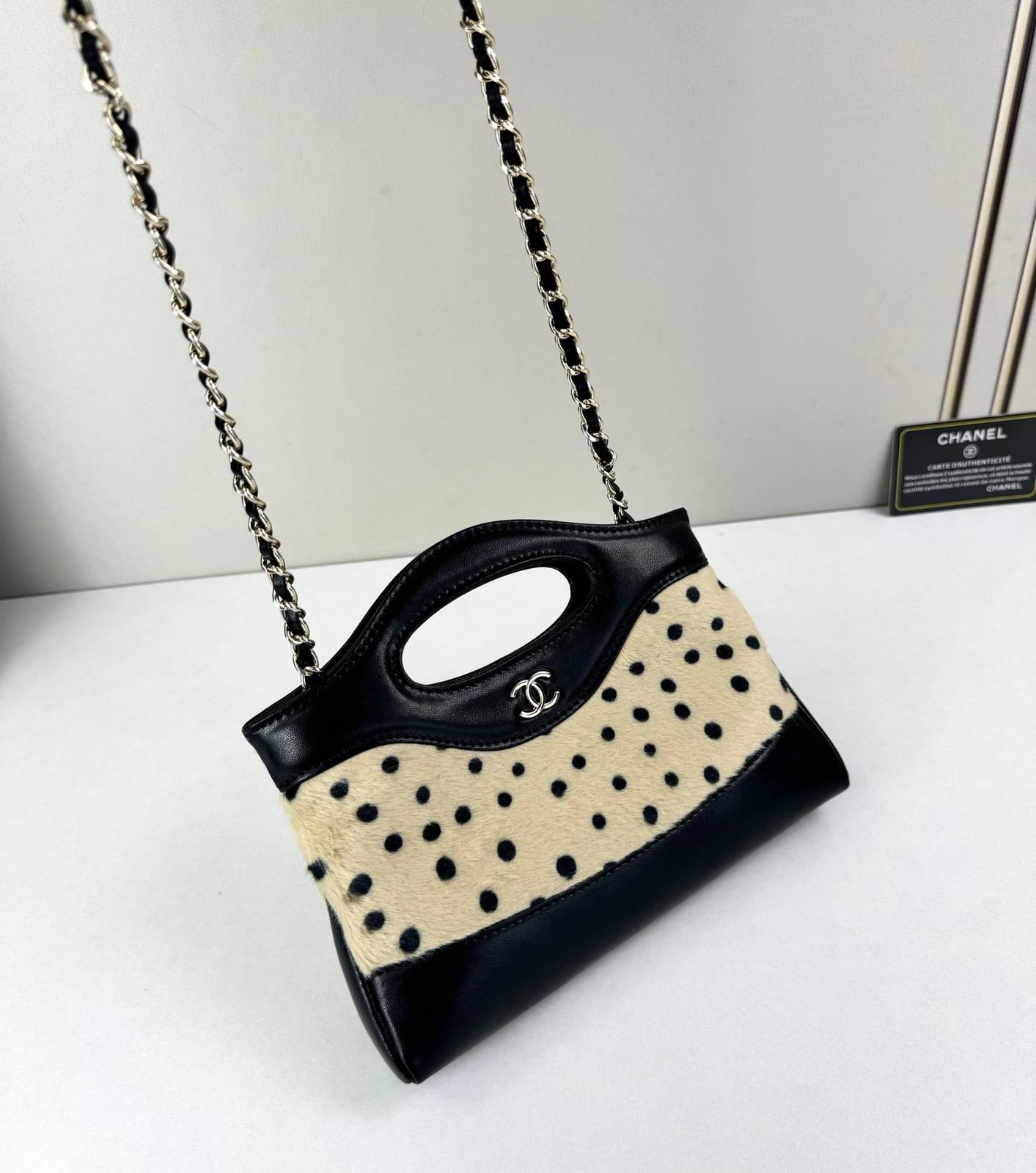 シャネル 3656 ポルカドット マトラッセ チェーンショルダーバッグ ブラック ホワイト マルチカラー ゴールド金具 - 画像 2
