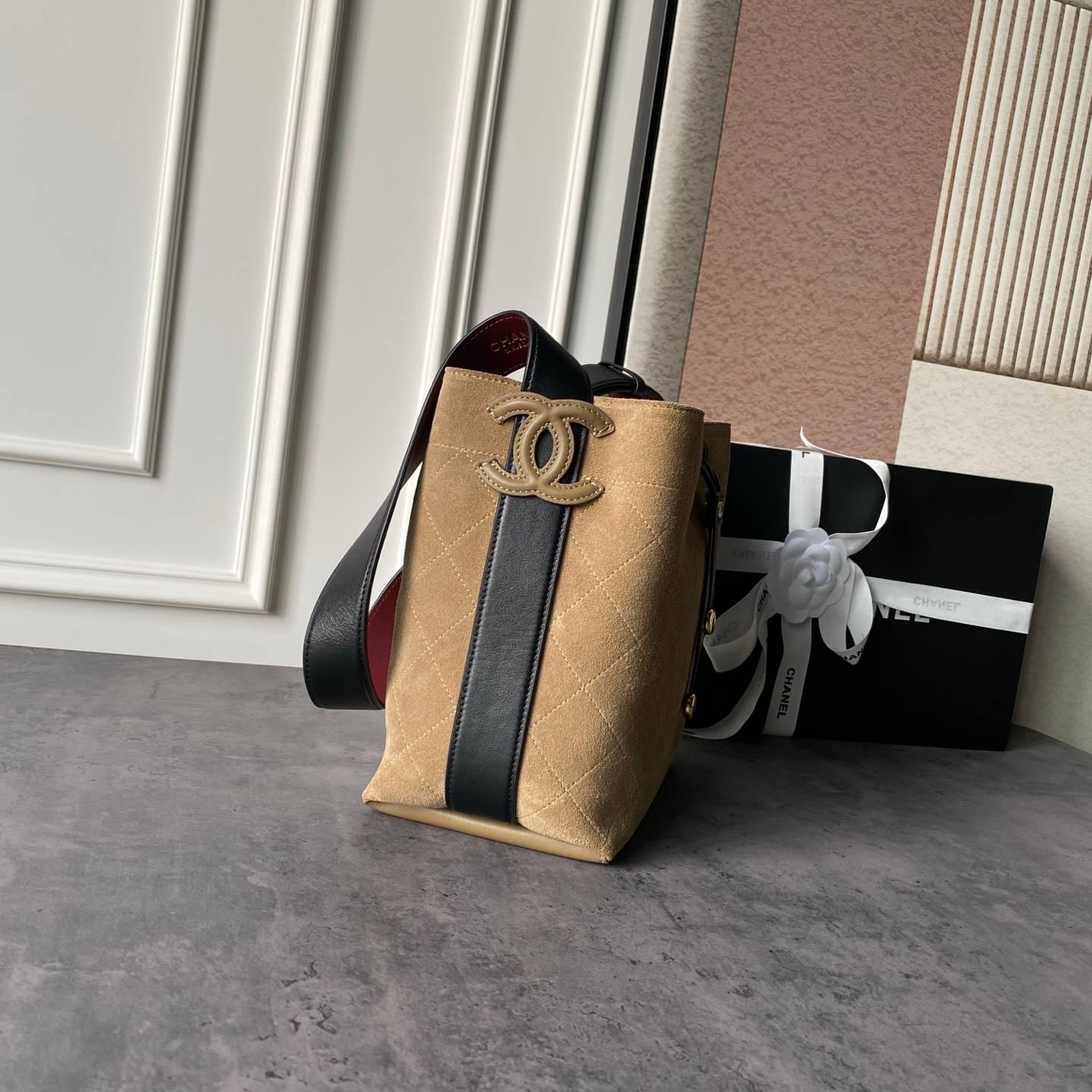 シャネル CHANEL マトラッセ チェーンショルダーバッグ キャビアスキン ブラック ゴールド金具 レディース - 画像 4