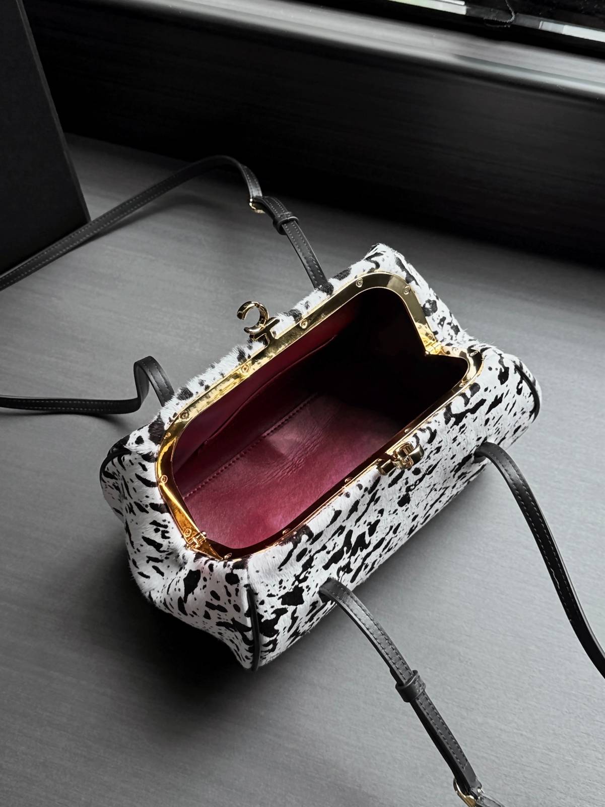 シャネル CHANEL 5460 マトラッセ ファー ボウル型 バニティバッグ ゴールド金具 バイカラー レディース - 画像 4