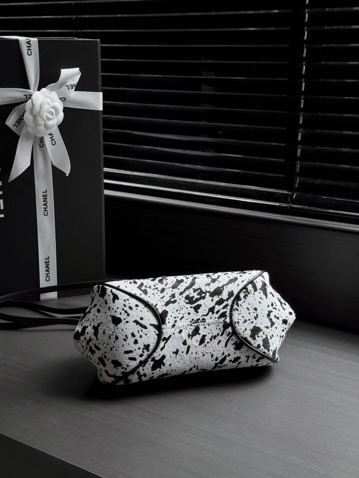 シャネル CHANEL 5460 マトラッセ ファー ボウル型 バニティバッグ ゴールド金具 バイカラー レディース - 画像 8