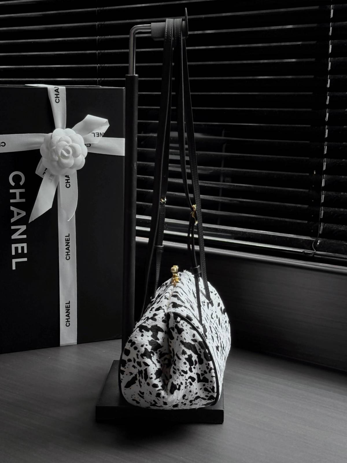 シャネル CHANEL 5460 マトラッセ ファー ボウル型 バニティバッグ ゴールド金具 バイカラー レディース - 画像 9