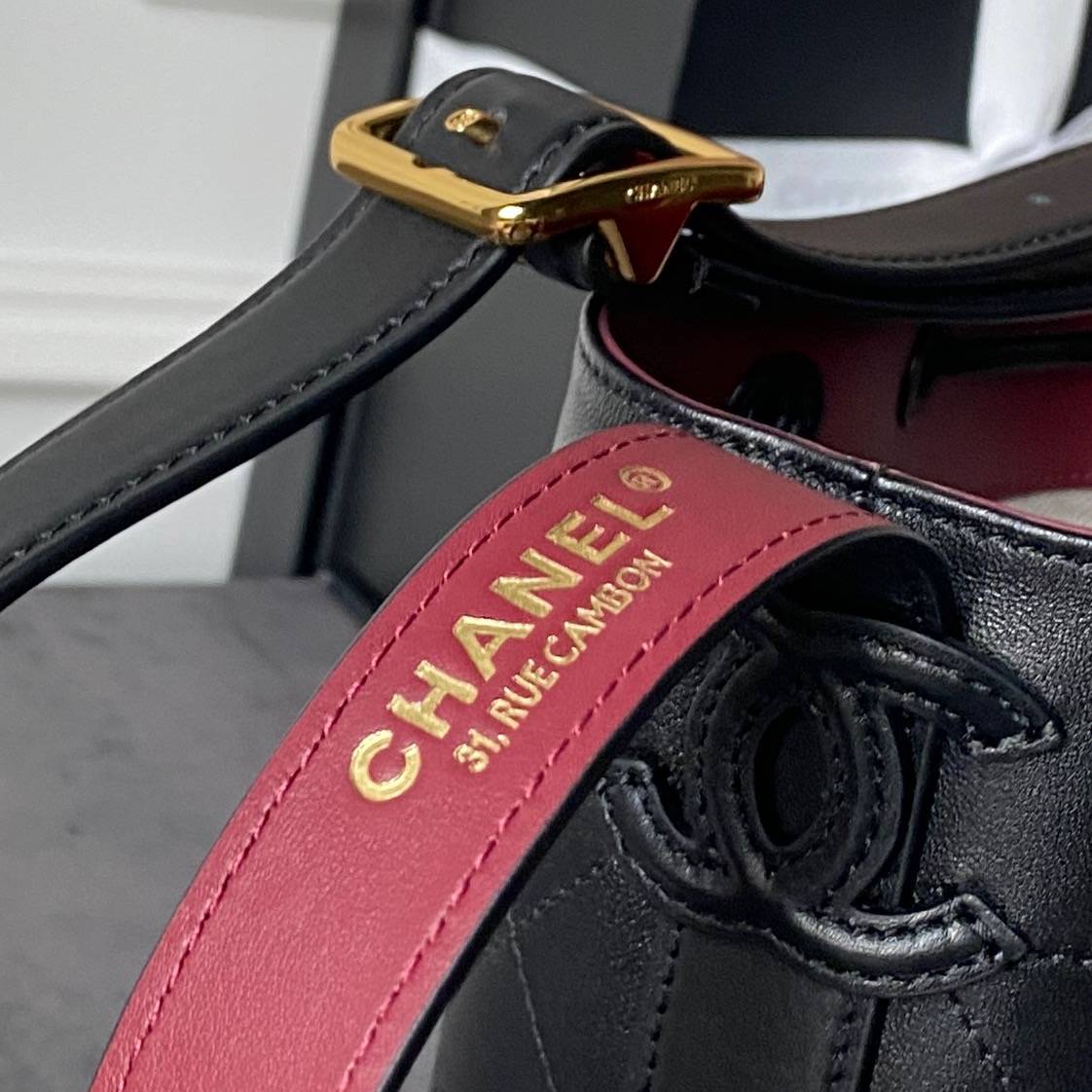 シャネル CHANEL マトラッセ チェーンショルダーバッグ ブラック ブラウン ホワイト ゴールド金具 レディース - 画像 14