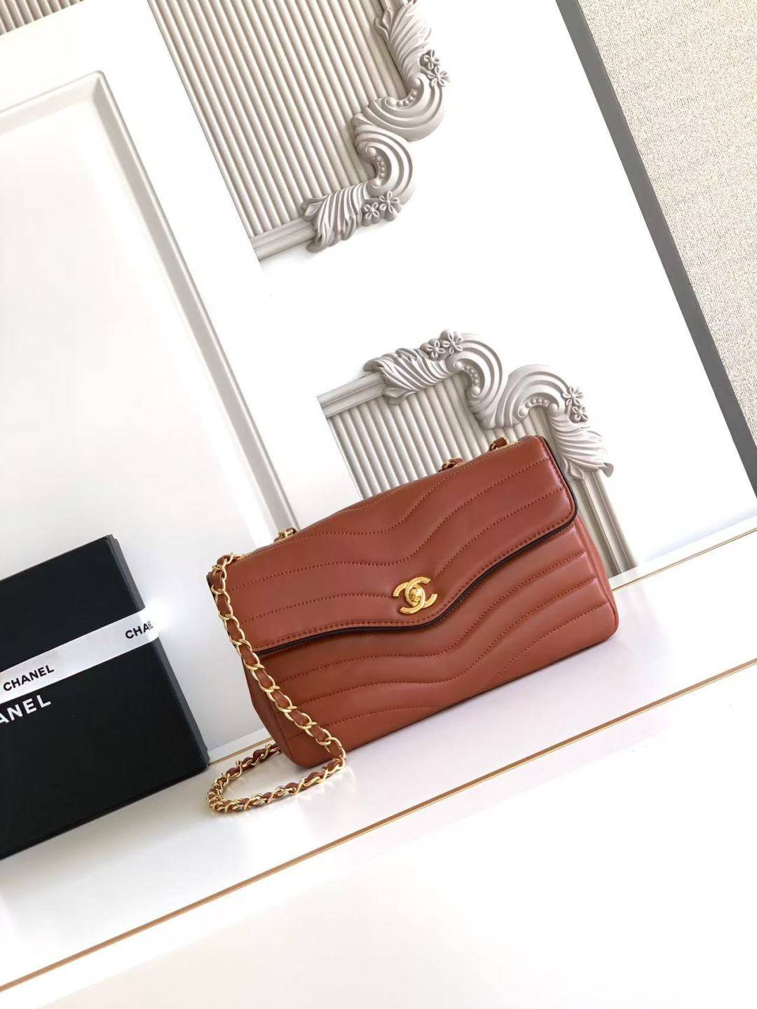 シャネル CHANEL マトラッセ チェーンショルダーバッグ キャビアスキン ゴールド金具 レディース ブラック - 画像 10