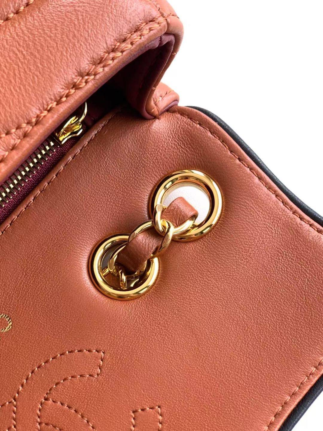 シャネル CHANEL マトラッセ チェーンショルダーバッグ キャビアスキン ゴールド金具 レディース ブラック ベージ - 画像 4
