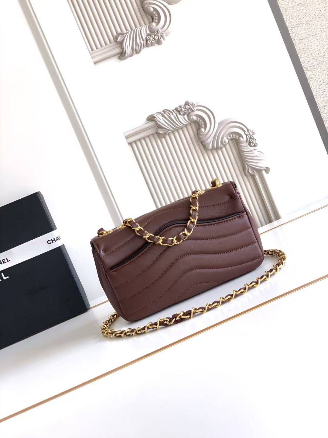 シャネル CHANEL マトラッセ チェーンショルダーバッグ キャビアスキン ゴールド金具 レディース ブラック ベージ - 画像 20