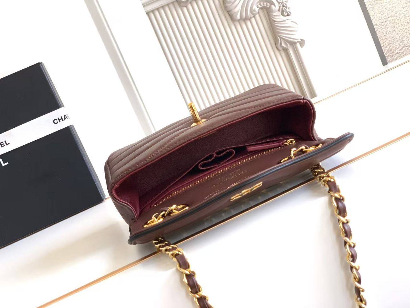 シャネル CHANEL マトラッセ キャビアスキン チェーンショルダーバッグ ブラック ゴールド金具 レディース - 画像 14
