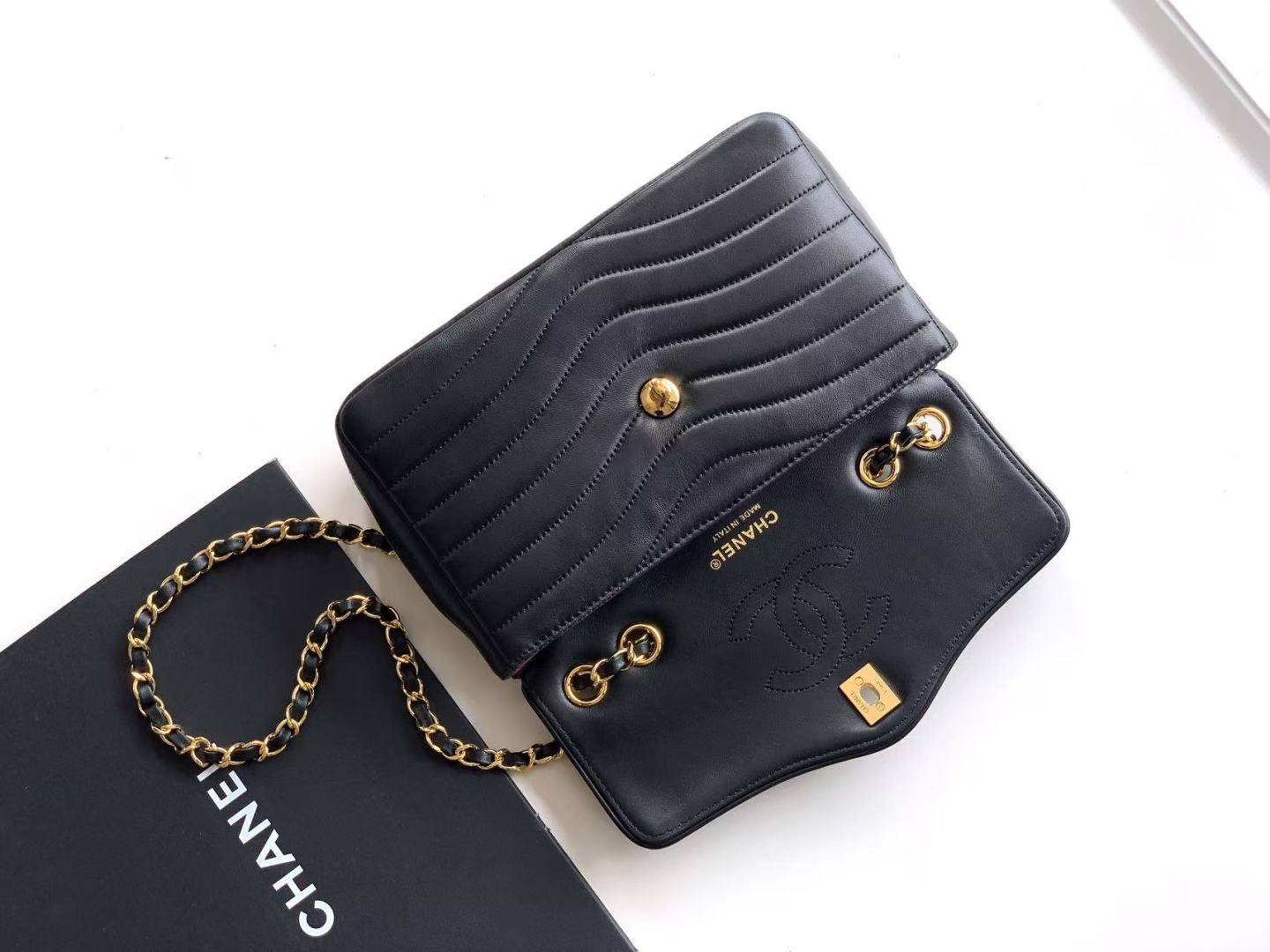 CHANEL シャネル マトラッセ チェーンショルダーバッグ キャビアスキン ゴールド金具 レディース ブラック - 画像 6