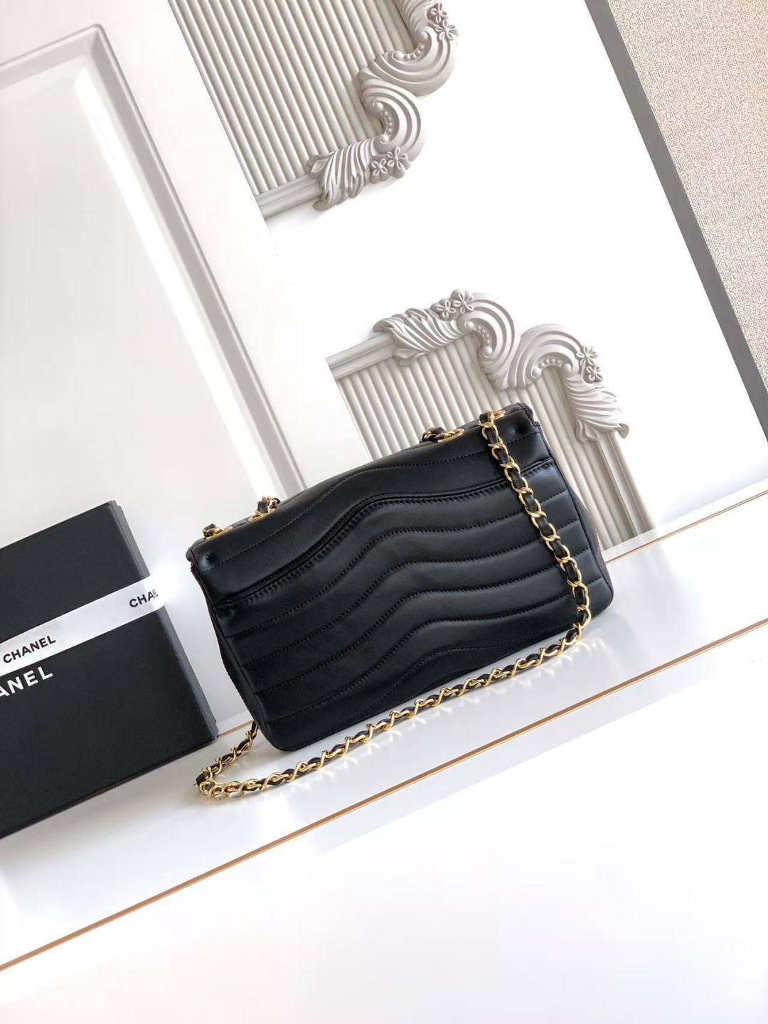 CHANEL シャネル マトラッセ チェーンショルダーバッグ キャビアスキン ゴールド金具 レディース ブラック - 画像 9