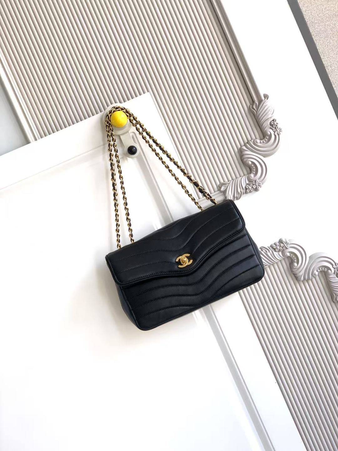 CHANEL シャネル マトラッセ チェーンショルダーバッグ キャビアスキン ゴールド金具 レディース ブラック - 画像 11