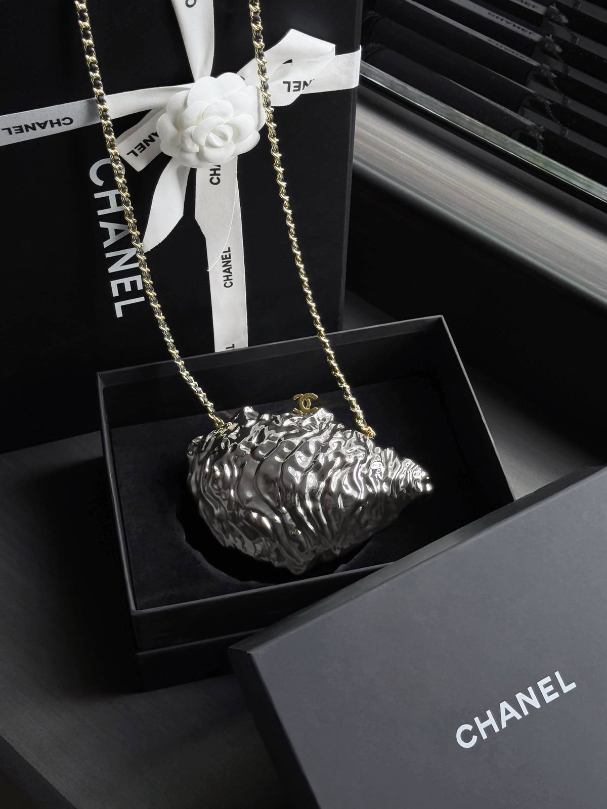 シャネル CHANEL AS6437 シルバー金具 マトラッセ フラップバッグ ターンロック レザー編み込みチェーン バ - 画像 10
