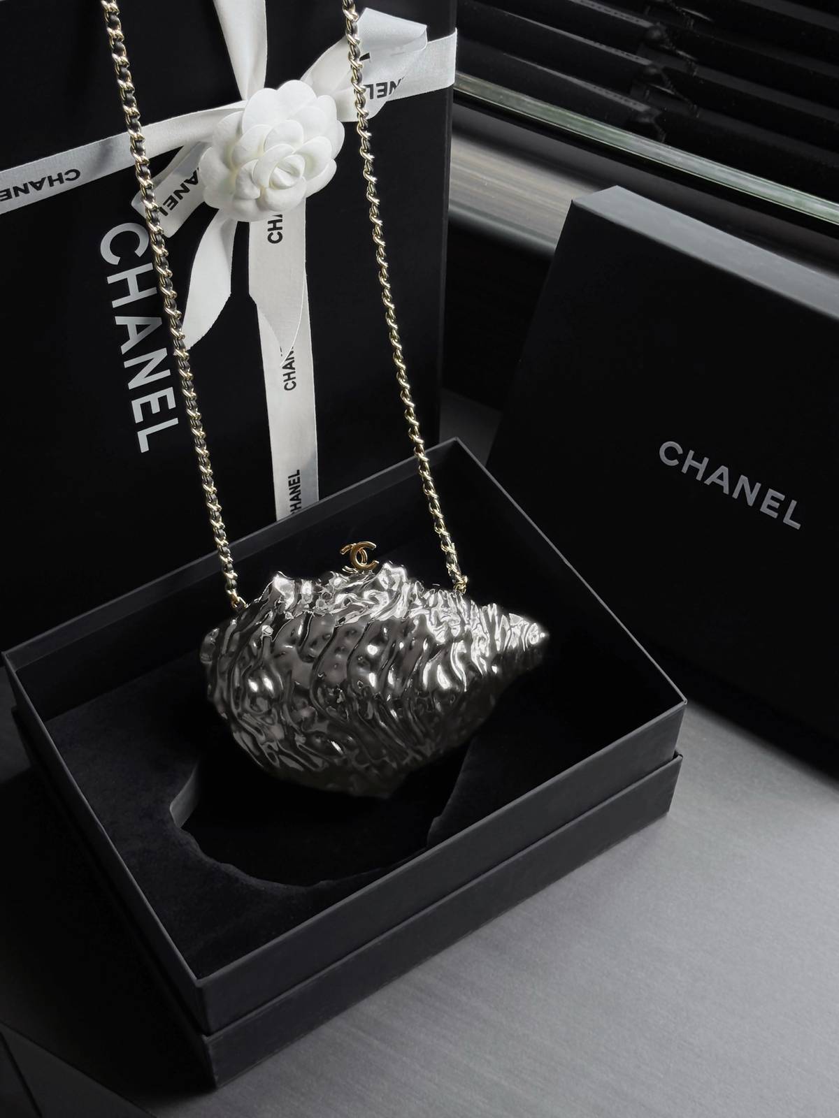 シャネル CHANEL AS6437 シルバー金具 マトラッセ フラップバッグ ターンロック レザー編み込みチェーン バ - 画像 11