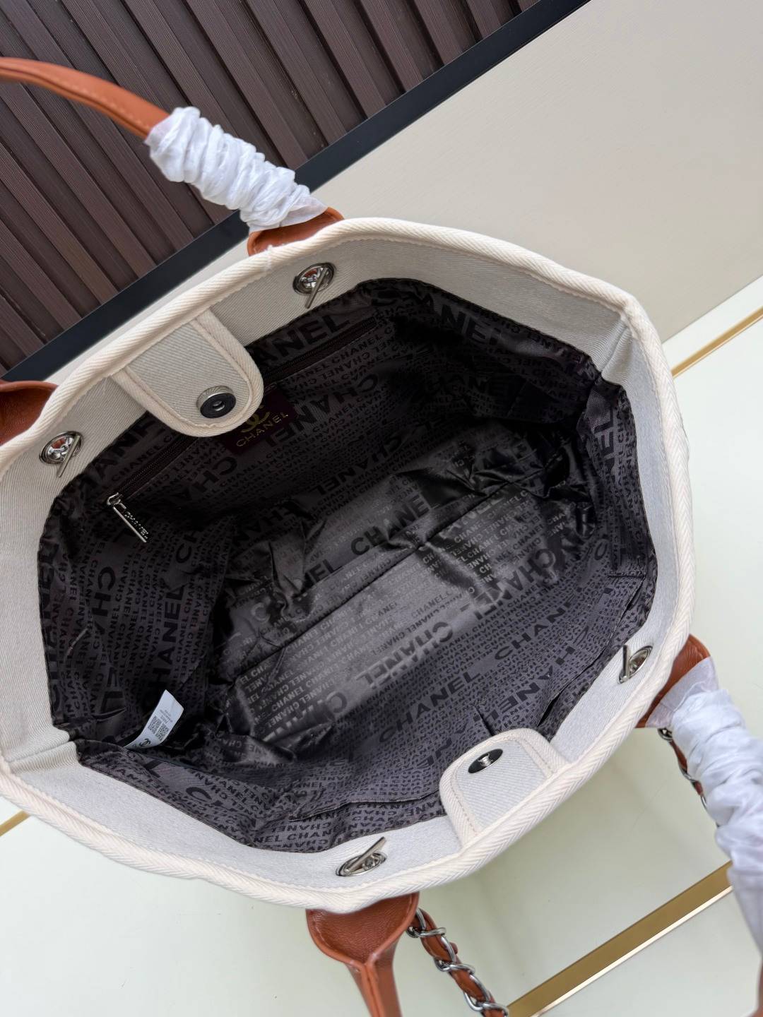 シャネル CHANEL マトラッセ チェーンショルダーバッグ ラムスキン ブラック ゴールド金具 レディース - 画像 4