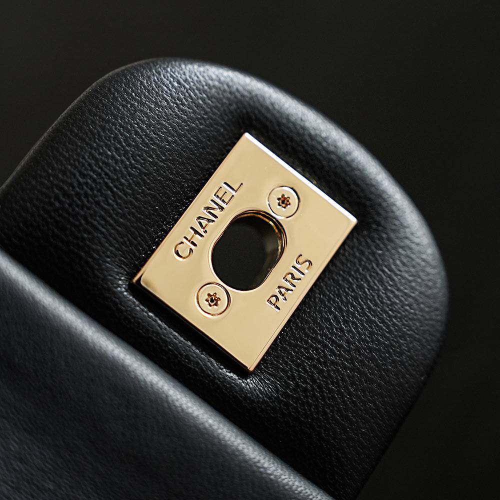 シャネル 2 55 キャビアスキン チェーンショルダーバッグ ゴールド金具 ブラック レディース - 画像 3