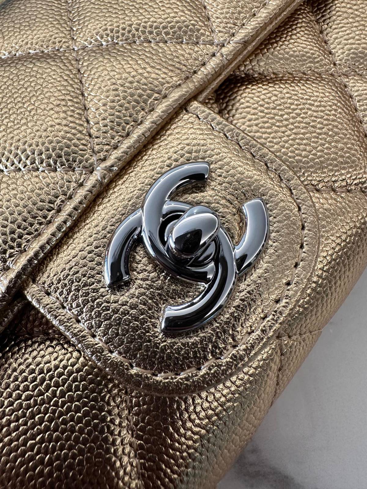 シャネル CHANEL マトラッセ チェーンショルダーバッグ キャビアスキン ゴールド金具 レディース ブラック ベージ - 画像 8