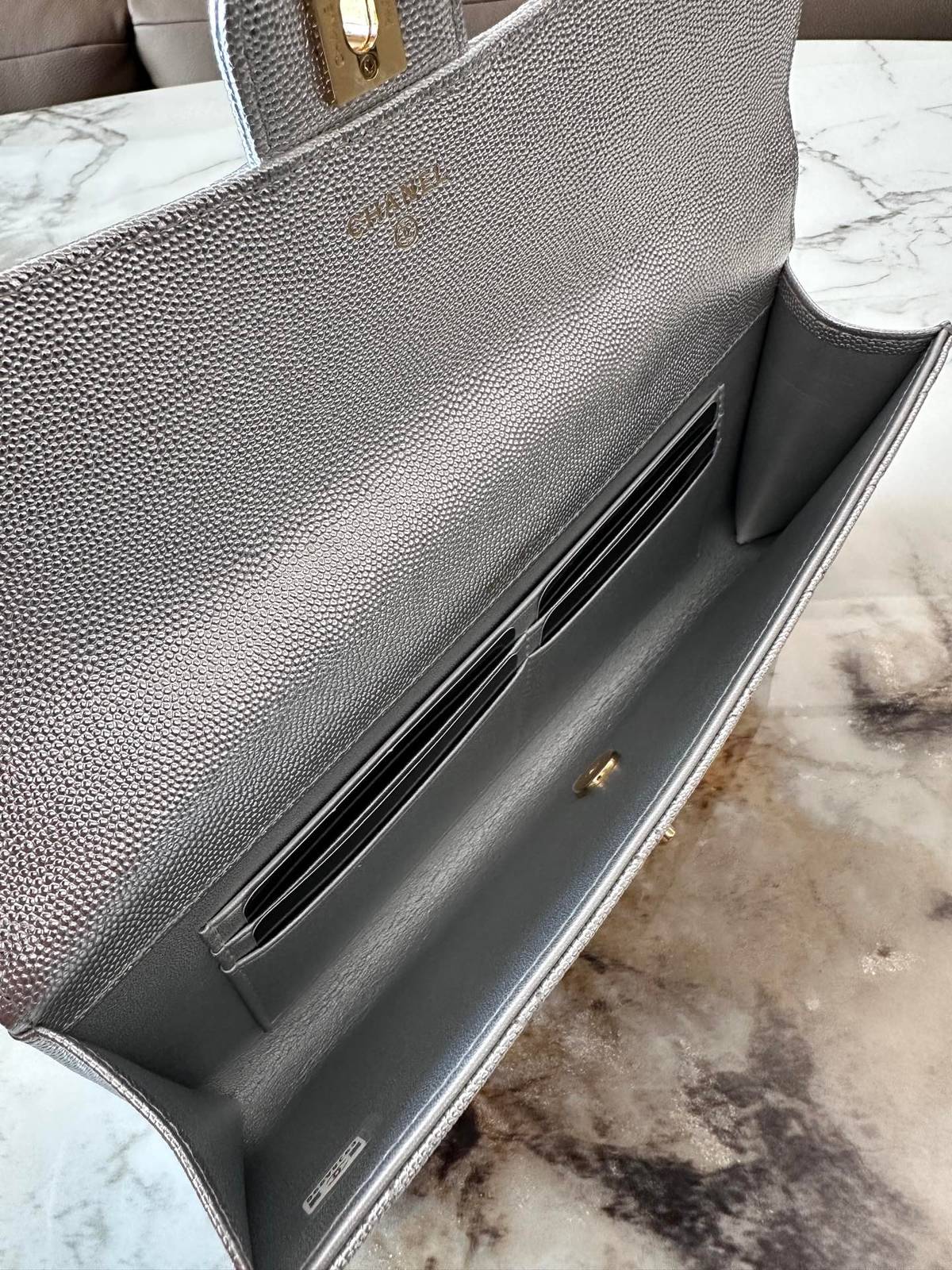 シャネル CHANEL マトラッセ チェーンショルダーバッグ キャビアスキン ゴールド金具 レディース ブラック ベージ - 画像 11