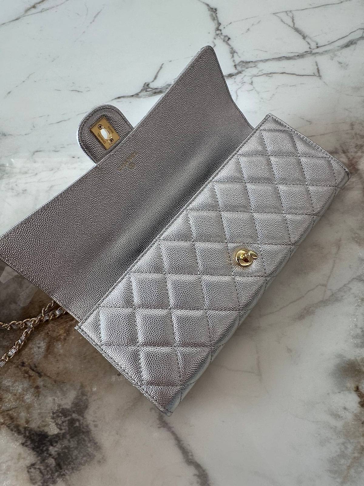 シャネル CHANEL マトラッセ チェーンショルダーバッグ キャビアスキン ゴールド金具 レディース ブラック ベージ - 画像 13