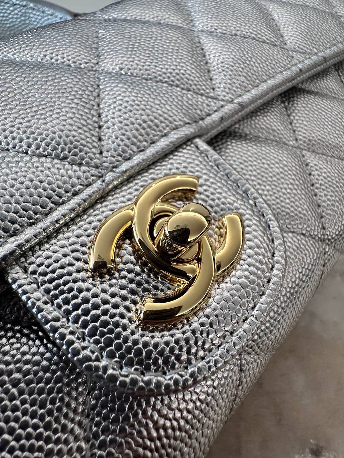 シャネル CHANEL マトラッセ チェーンショルダーバッグ キャビアスキン ゴールド金具 レディース ブラック ベージ - 画像 14