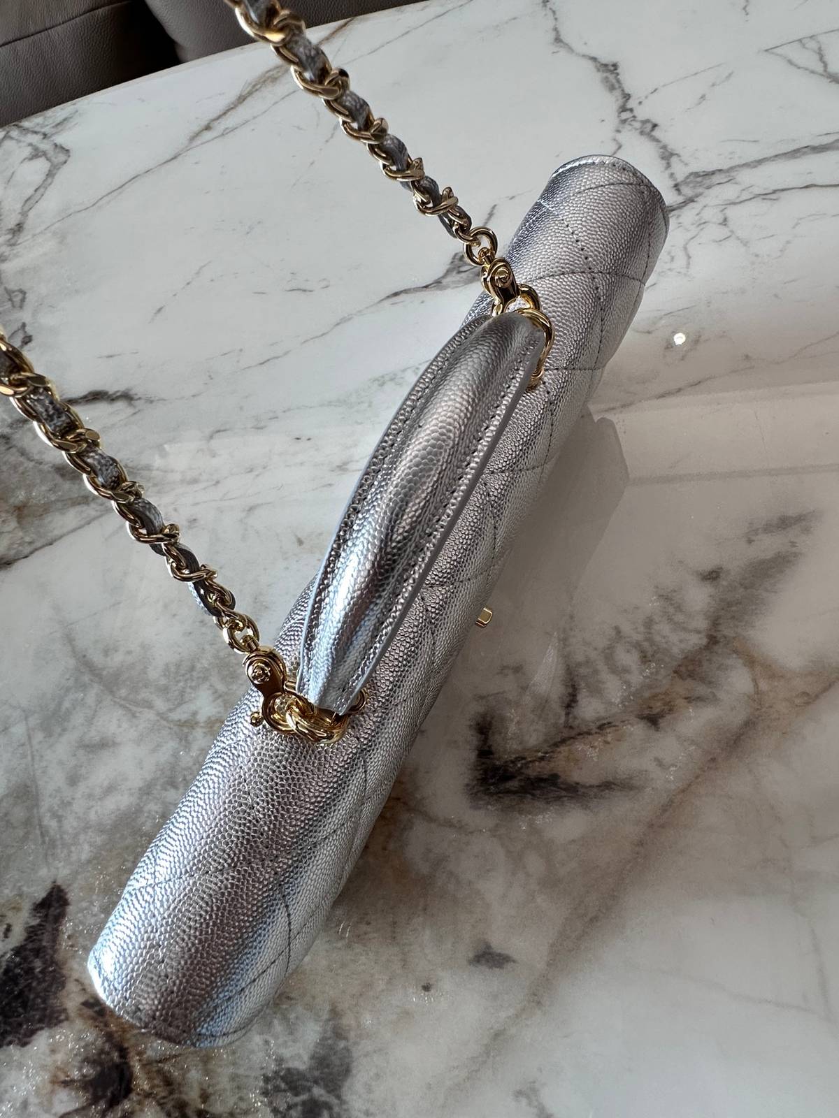 シャネル CHANEL マトラッセ チェーンショルダーバッグ キャビアスキン ゴールド金具 レディース ブラック ベージ - 画像 16