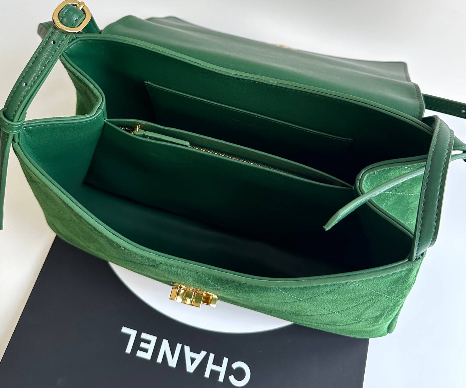 シャネル 3220 マトラッセ ラムスキン チェーンショルダーバッグ ゴールド金具 レディース - 画像 12