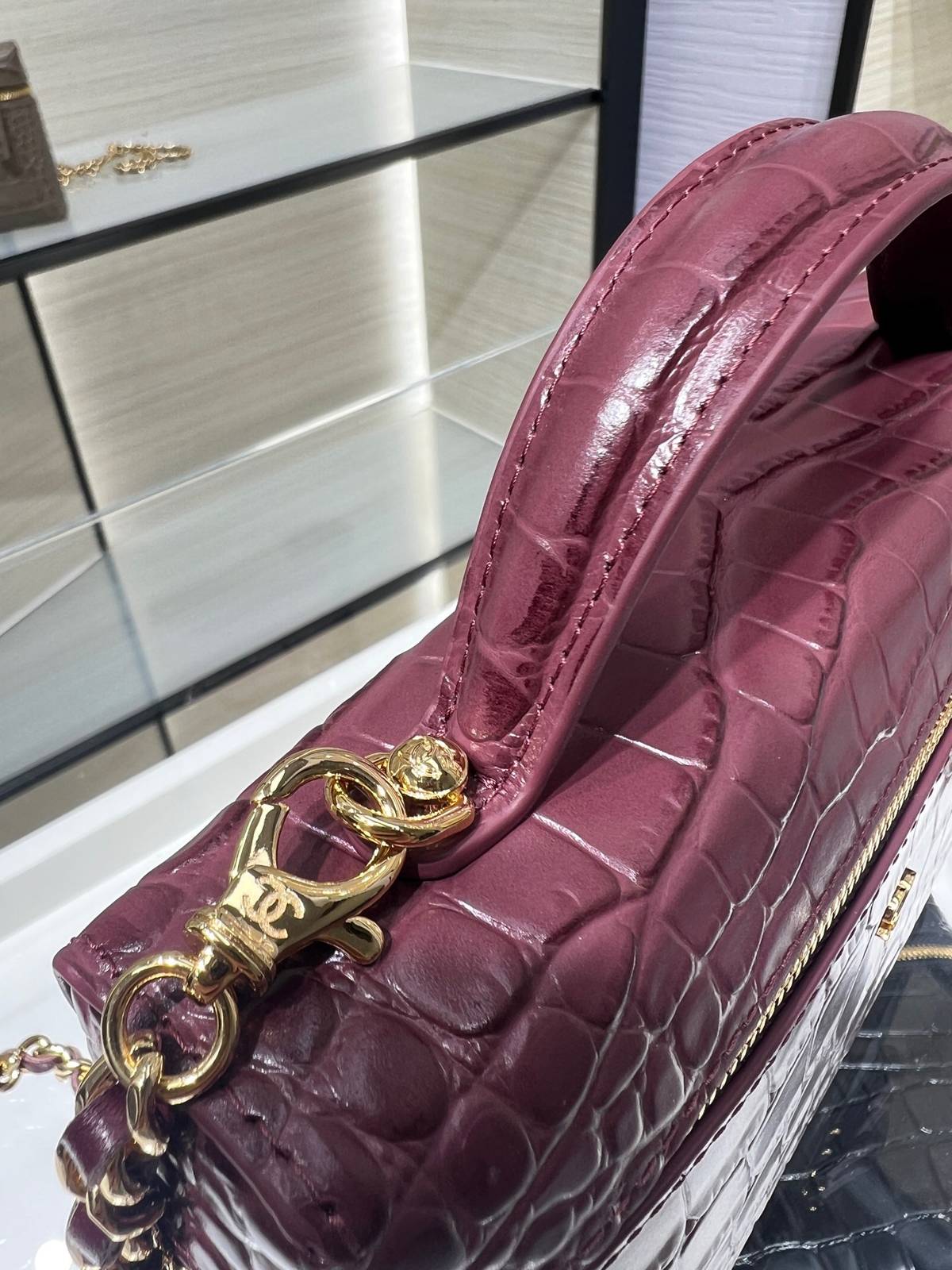 シャネル AP5195Y キャビアスキン バニティバッグ チェーンショルダー ゴールド金具 ブラック レディース - 画像 5