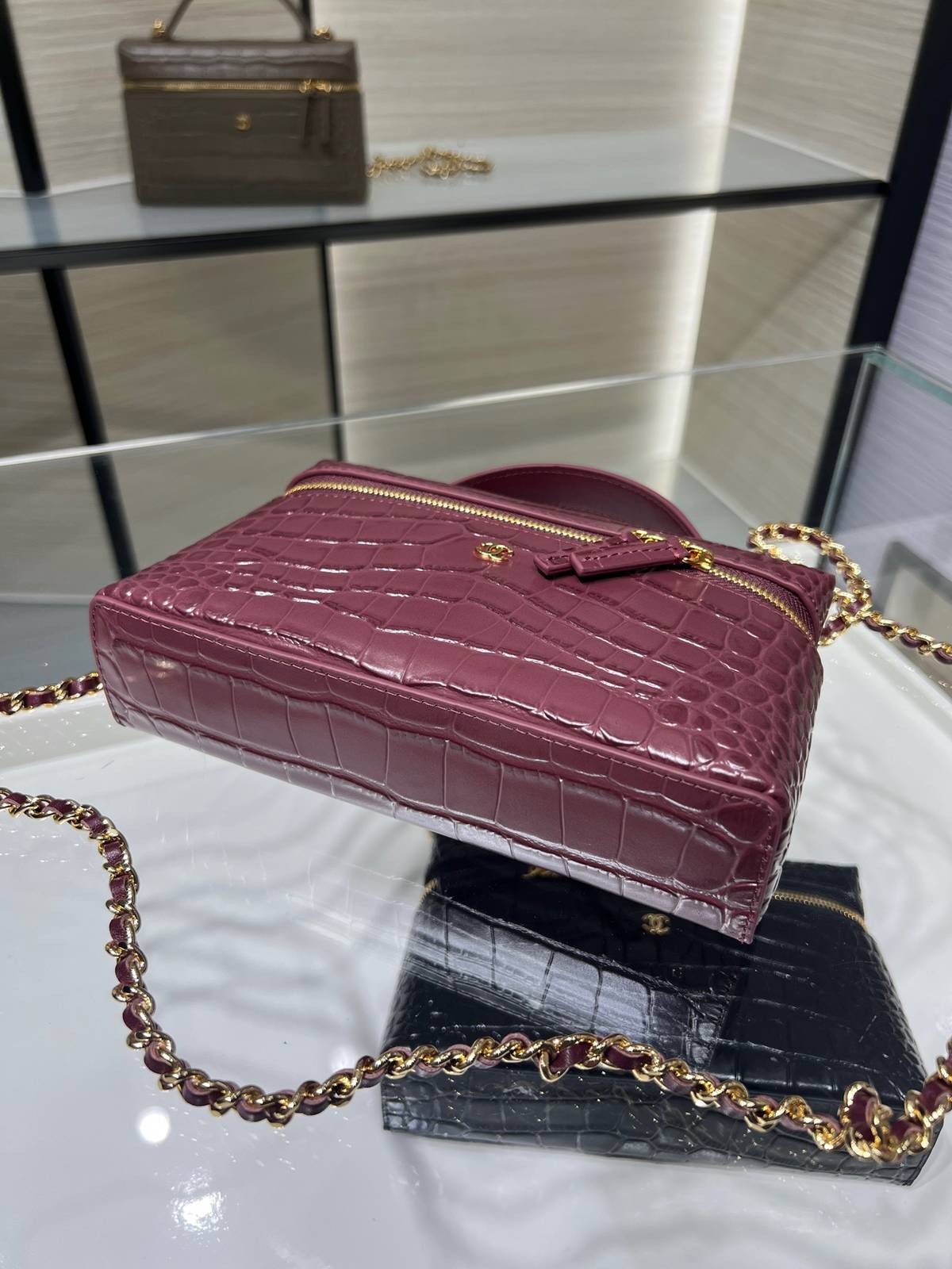 シャネル AP5195Y キャビアスキン バニティバッグ チェーンショルダー ゴールド金具 ブラック レディース - 画像 7