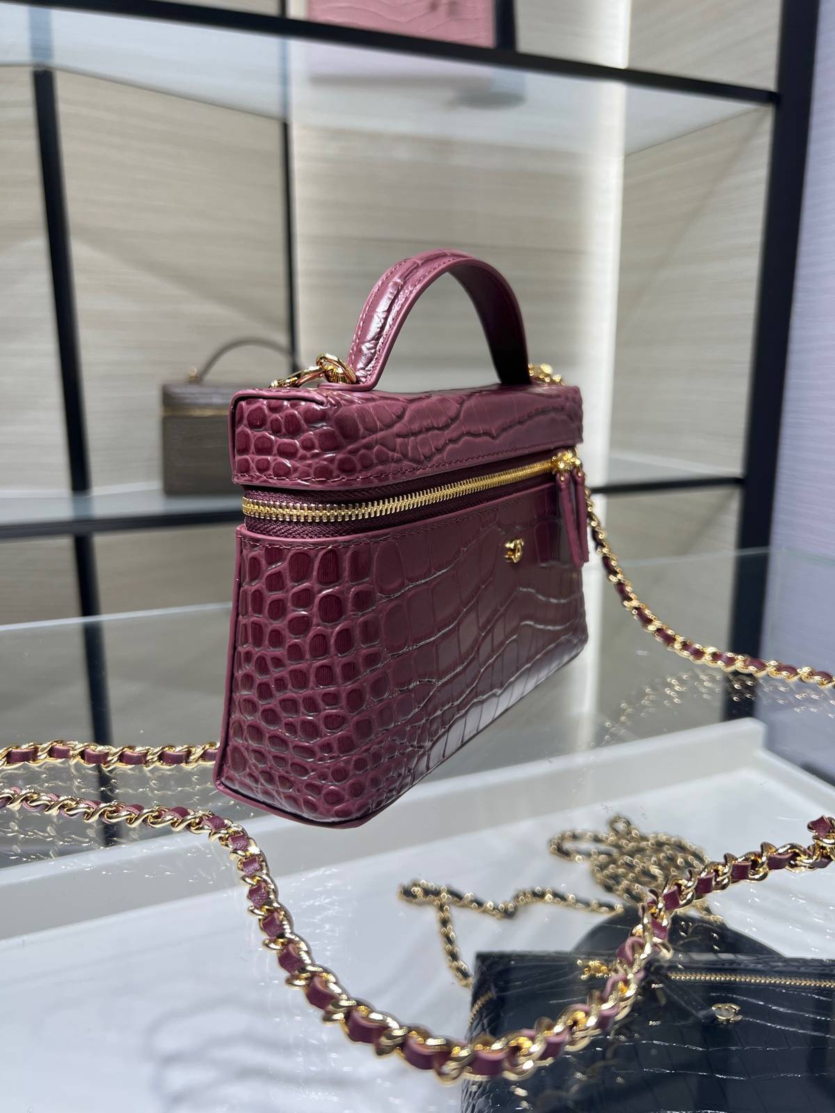 シャネル AP5195Y キャビアスキン バニティバッグ チェーンショルダー ゴールド金具 ブラック レディース - 画像 8