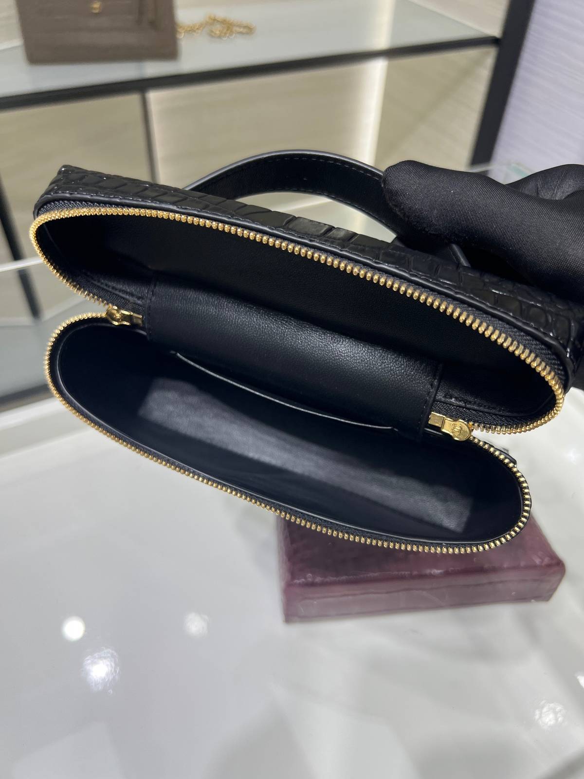シャネル AP5195Y キャビアスキン バニティバッグ チェーンショルダー ゴールド金具 ブラック レディース - 画像 12