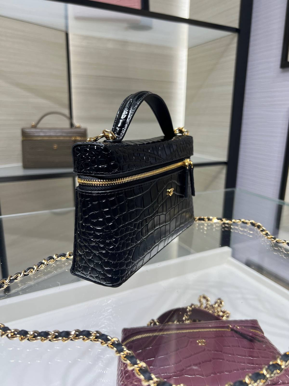 シャネル AP5195Y キャビアスキン バニティバッグ チェーンショルダー ゴールド金具 ブラック レディース - 画像 17