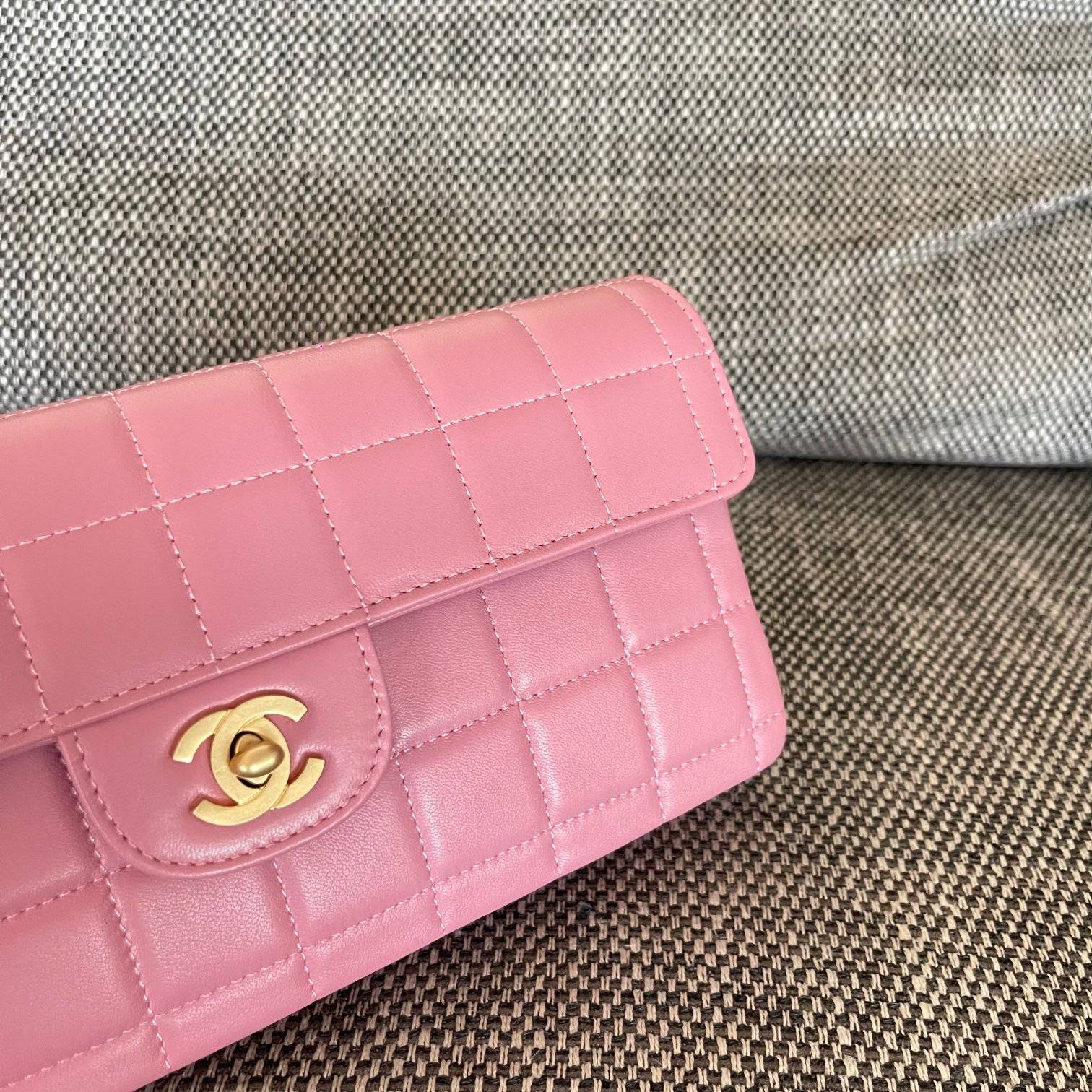 シャネル CHANEL マトラッセ チェーンショルダーバッグ ブラック ベージュ ピンク レディース - 画像 9