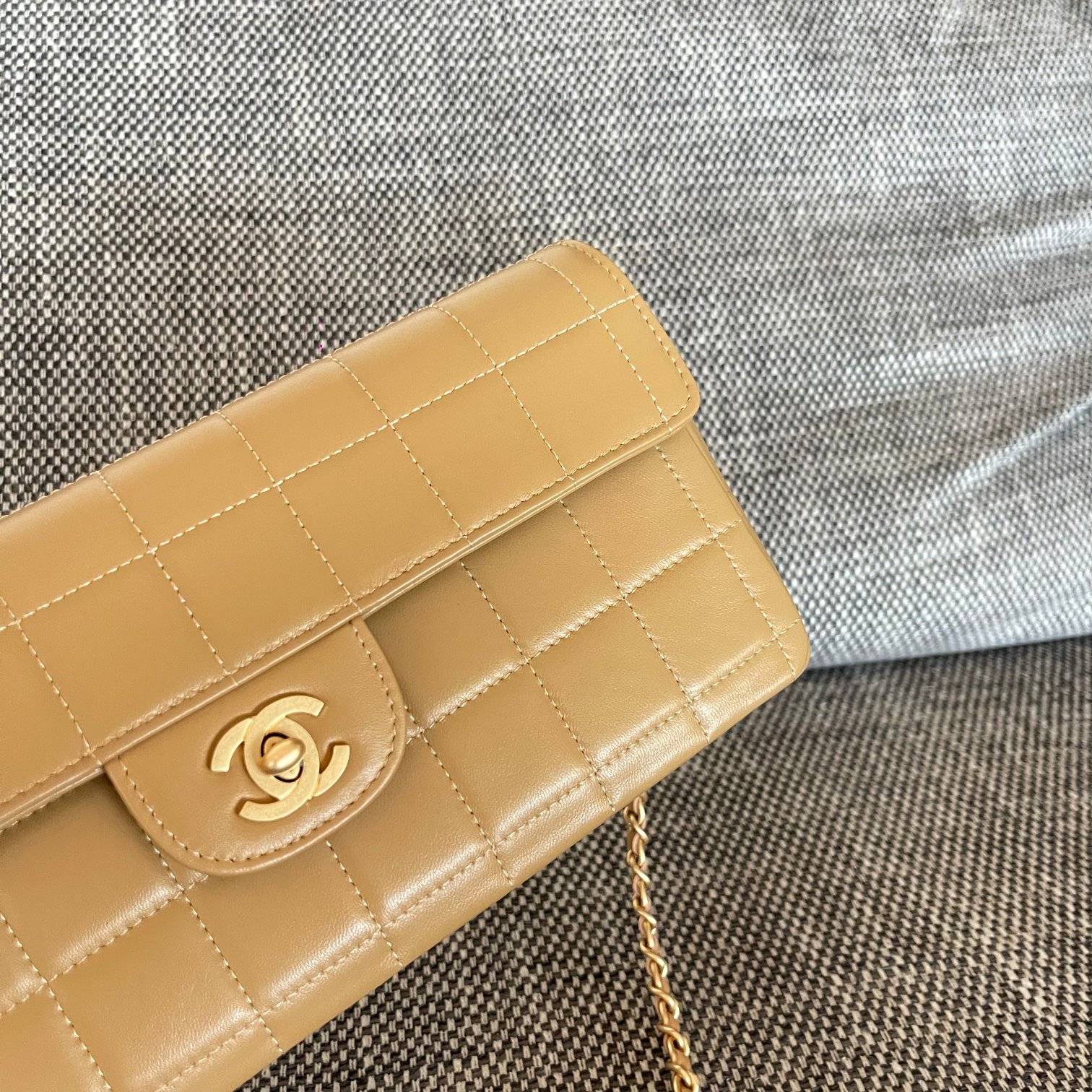 シャネル CHANEL マトラッセ チェーンショルダーバッグ ブラック ベージュ ピンク レディース - 画像 17