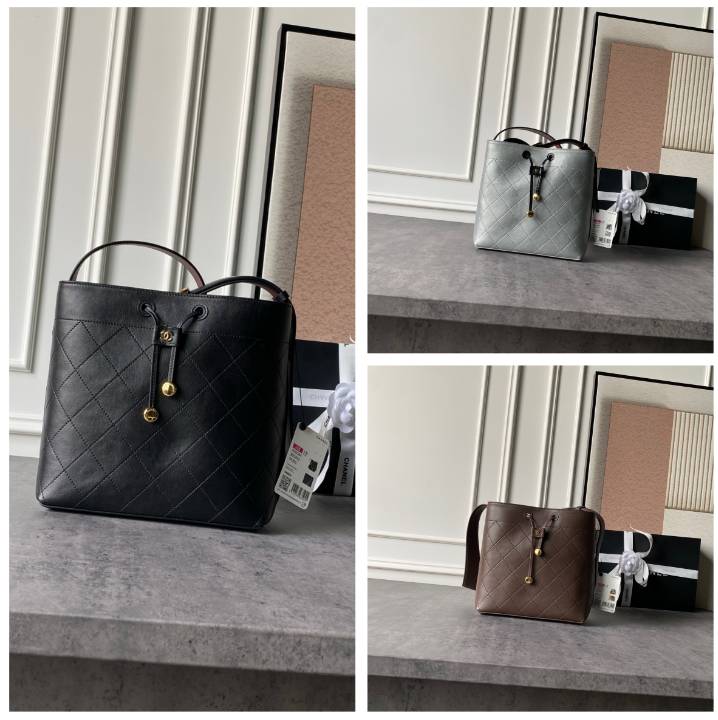シャネル CHANEL マトラッセ ラムスキン チェーンショルダーバッグ ゴールド金具 レザー編み込みチェーン ブラック