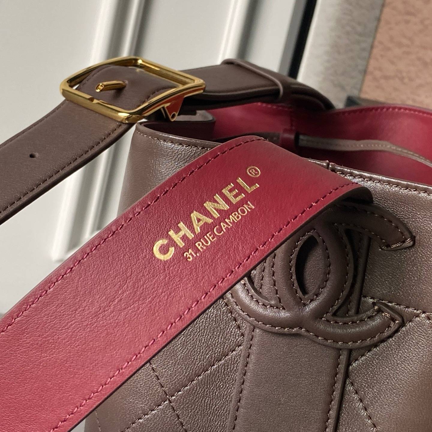シャネル CHANEL マトラッセ ラムスキン チェーンショルダーバッグ ゴールド金具 レザー編み込みチェーン ブラック - 画像 2