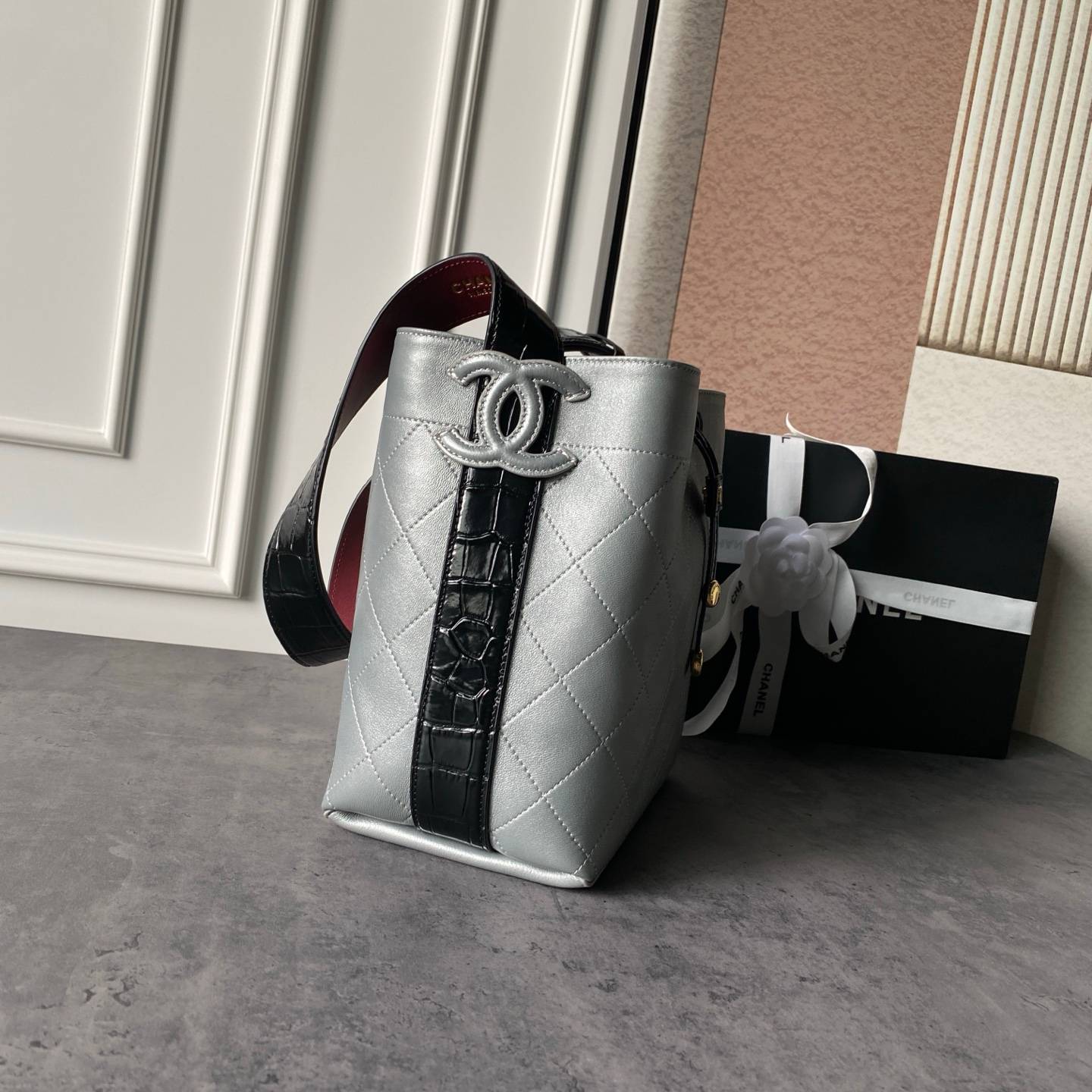 シャネル CHANEL マトラッセ ラムスキン チェーンショルダーバッグ ゴールド金具 レザー編み込みチェーン ブラック - 画像 15