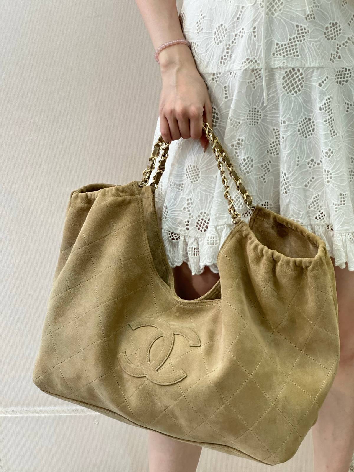 シャネル CHANEL AS6475 マトラッセ ラムスキン トートバッグ プッシュロック ゴールド金具 ベージュ レデ - 画像 5