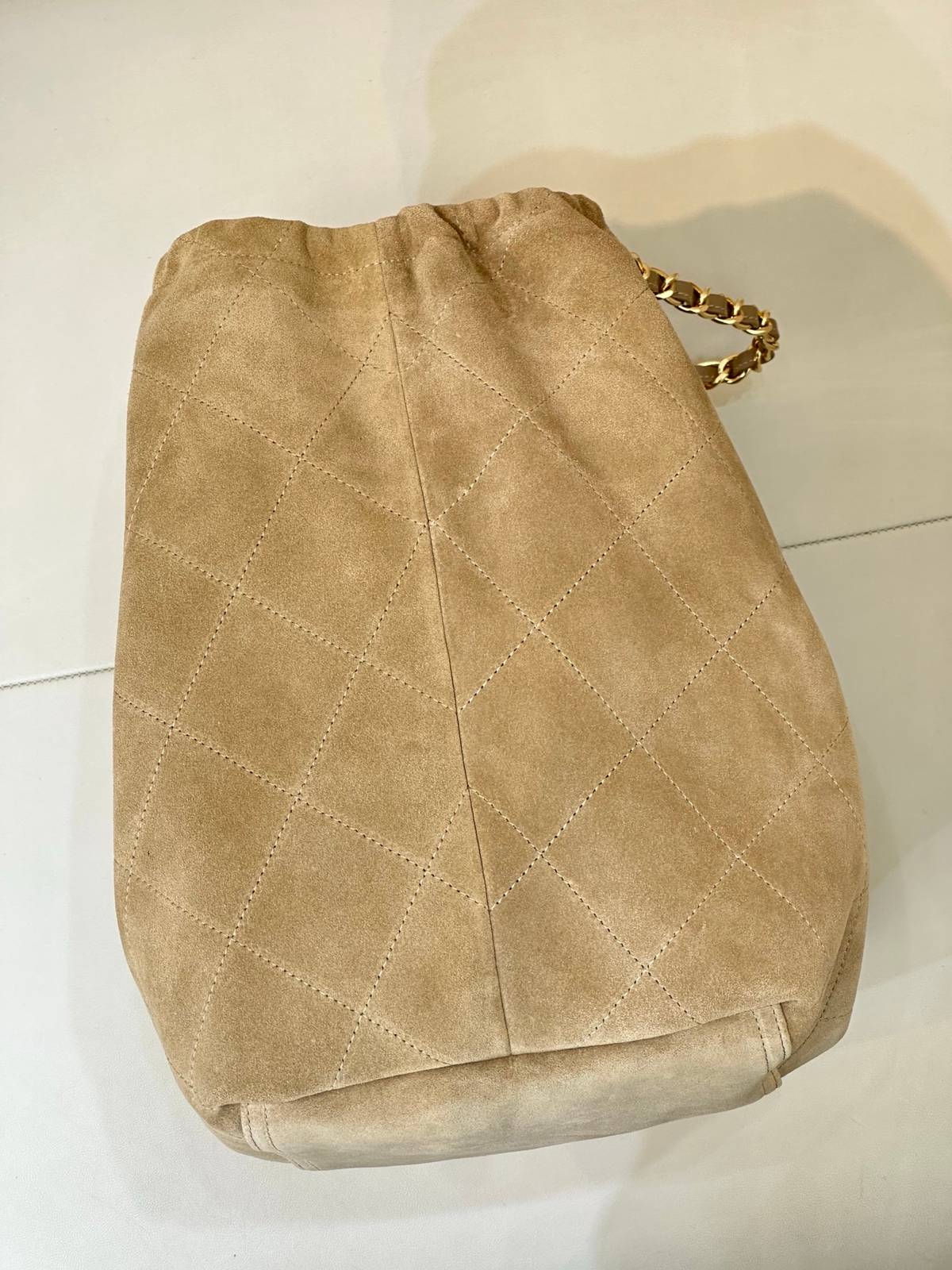 シャネル CHANEL AS6475 マトラッセ ラムスキン トートバッグ プッシュロック ゴールド金具 ベージュ レデ - 画像 19