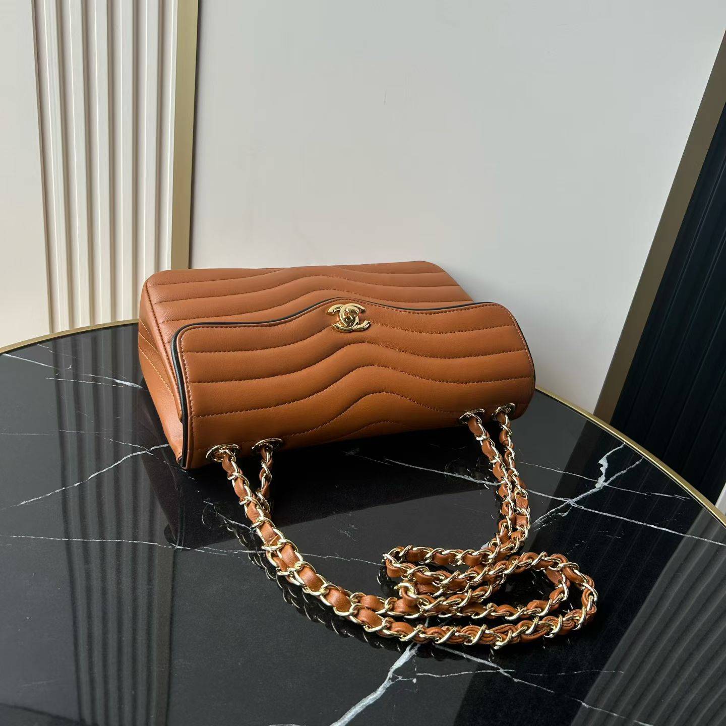シャネル CHANEL マトラッセ チェーンショルダーバッグ キャビアスキン ブラック ゴールド金具 レディース - 画像 4