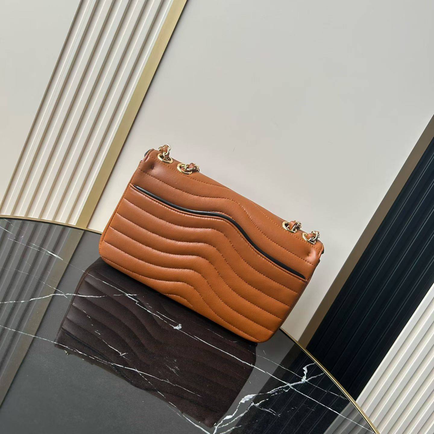 シャネル CHANEL マトラッセ チェーンショルダーバッグ キャビアスキン ブラック ゴールド金具 レディース - 画像 8