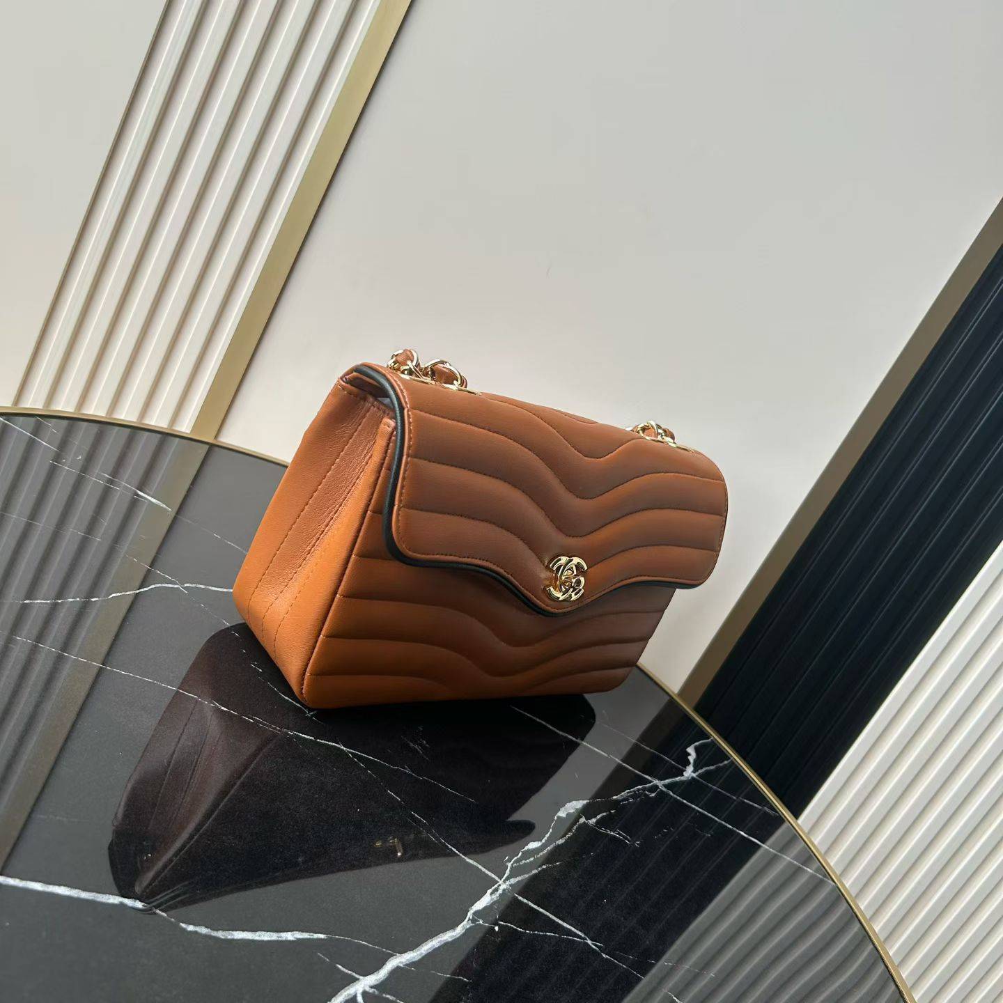 シャネル CHANEL マトラッセ チェーンショルダーバッグ キャビアスキン ブラック ゴールド金具 レディース - 画像 9